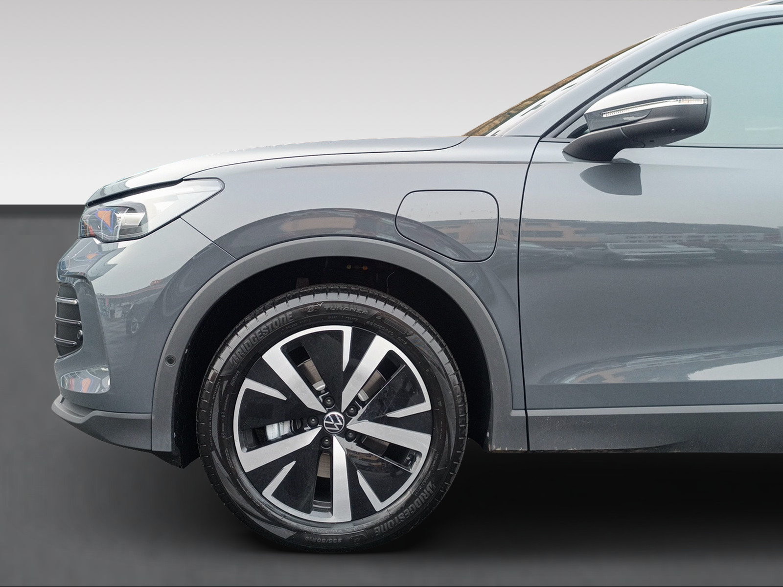 VW Tiguan 1.5 TSI evo2 eHybrid Life DSG-image-2