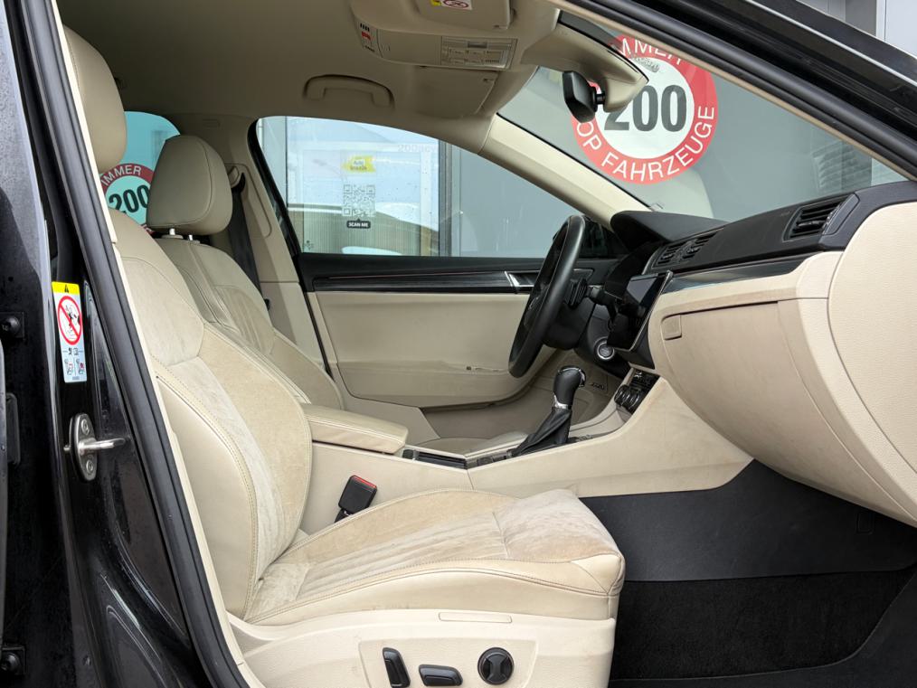 SKODA Superb Combi 2.0 TSI Style DSG-image-10
