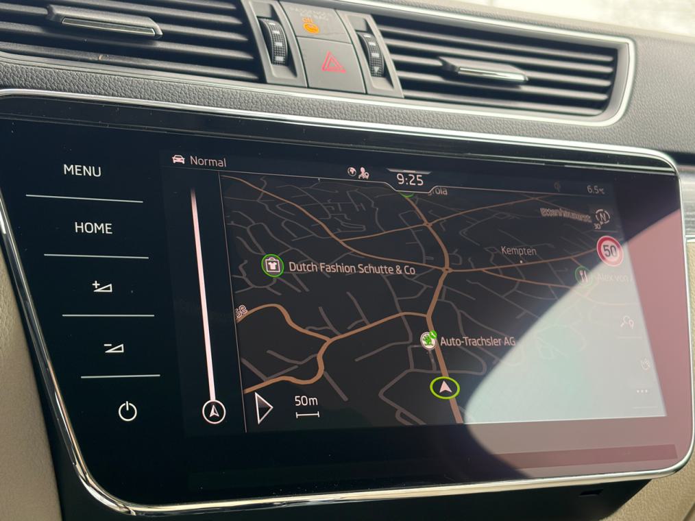 SKODA Superb Combi 2.0 TSI Style DSG-image-7