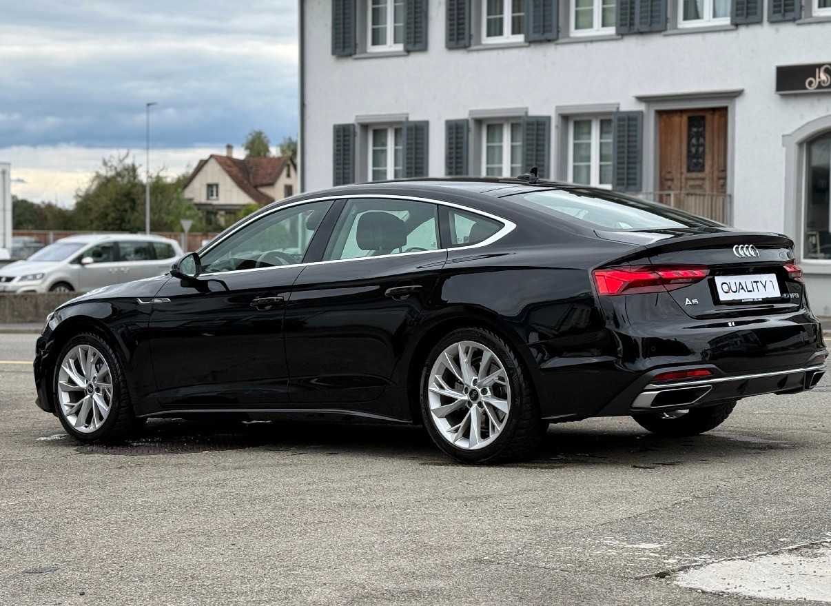 AUDI A5 Sportback 40 TFSI Attraction S-tronic quattro-image-4
