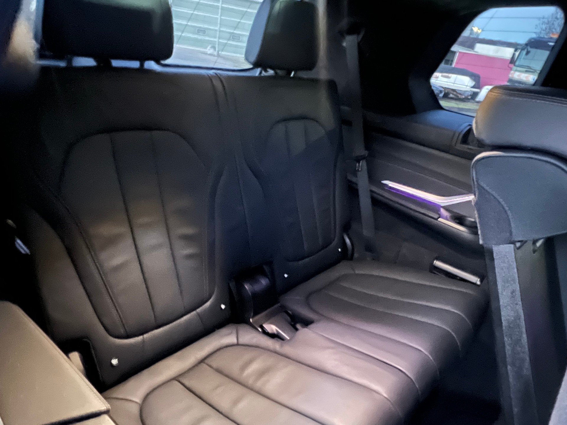 BMW X7 xDrive 40i Steptronic-image-12