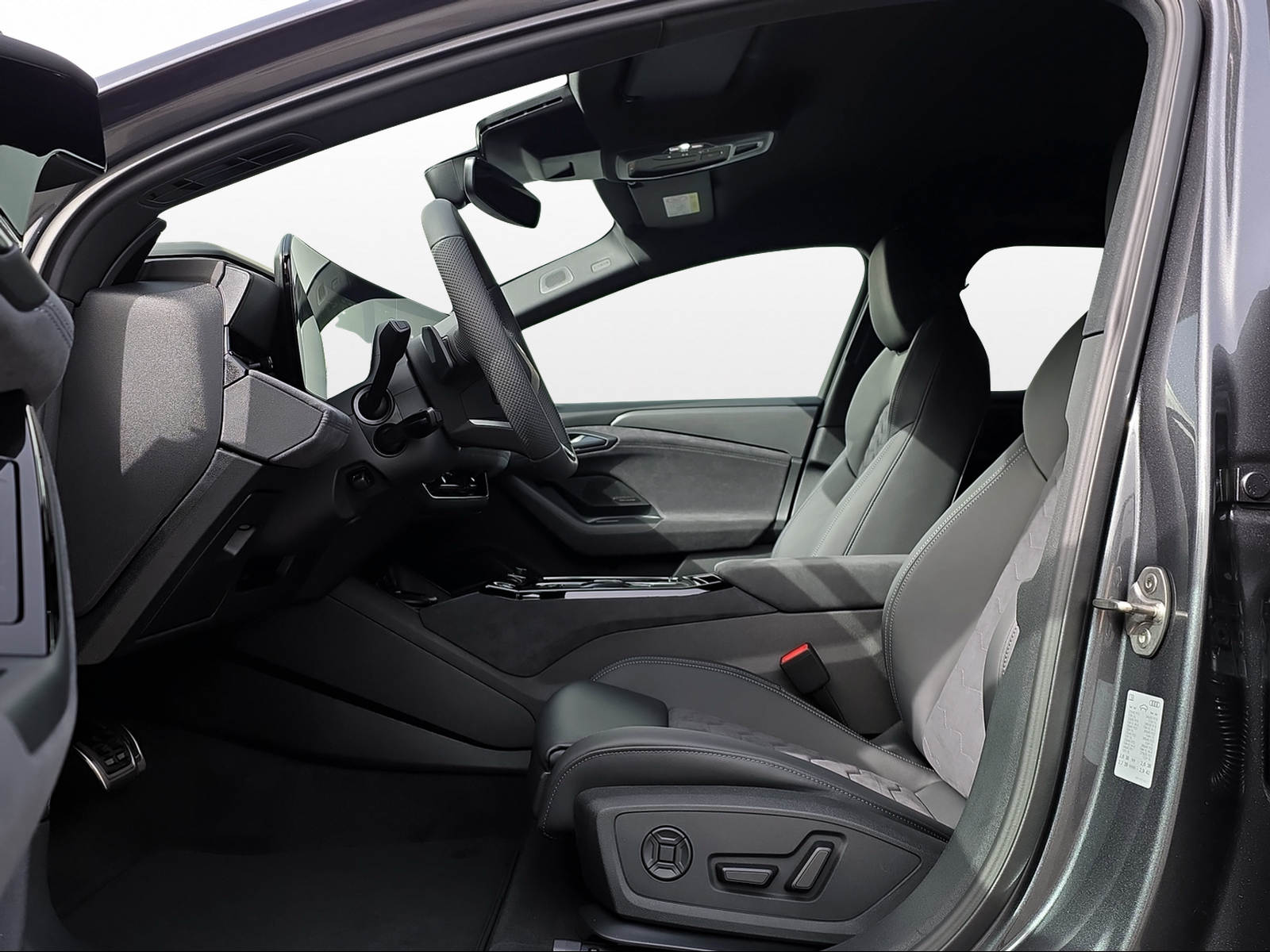 AUDI A6 Avant e-tron quattro-image-6