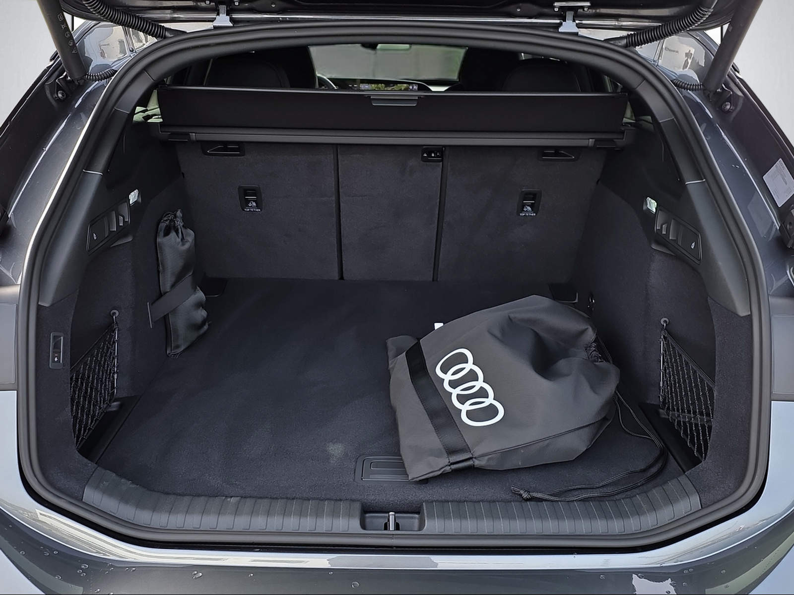 AUDI A6 Avant e-tron quattro-image-11