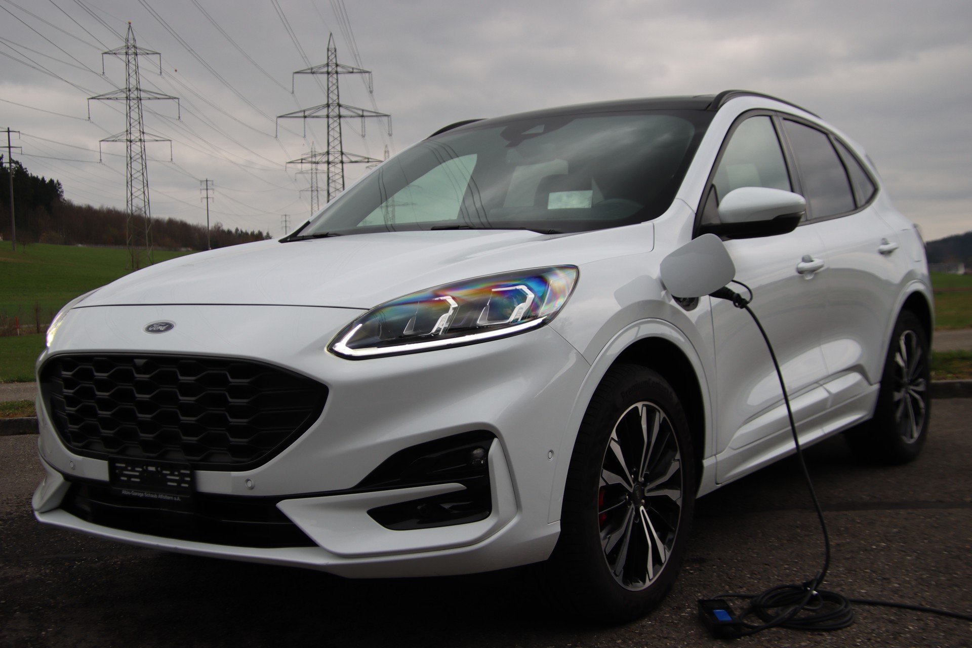 FORD Kuga 2.5 PHEV ST-Line 2WD-image-2