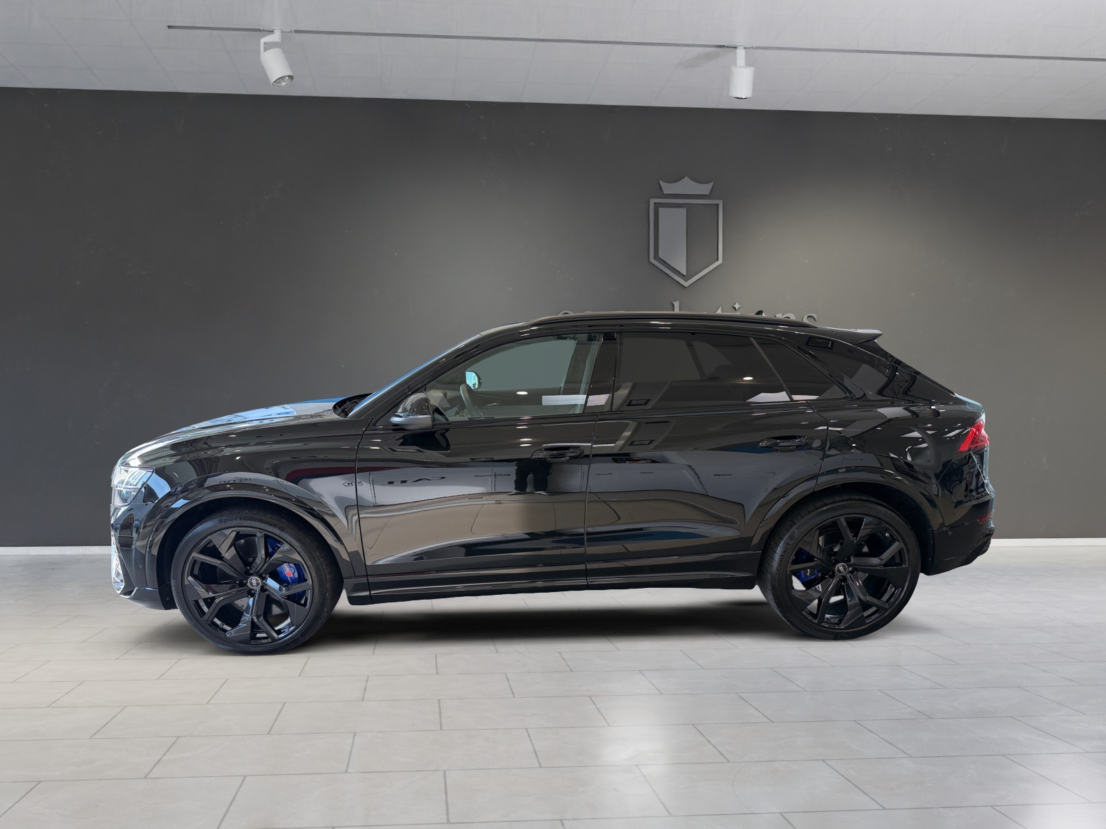 AUDI RSQ8 quattro tiptronic-image-4