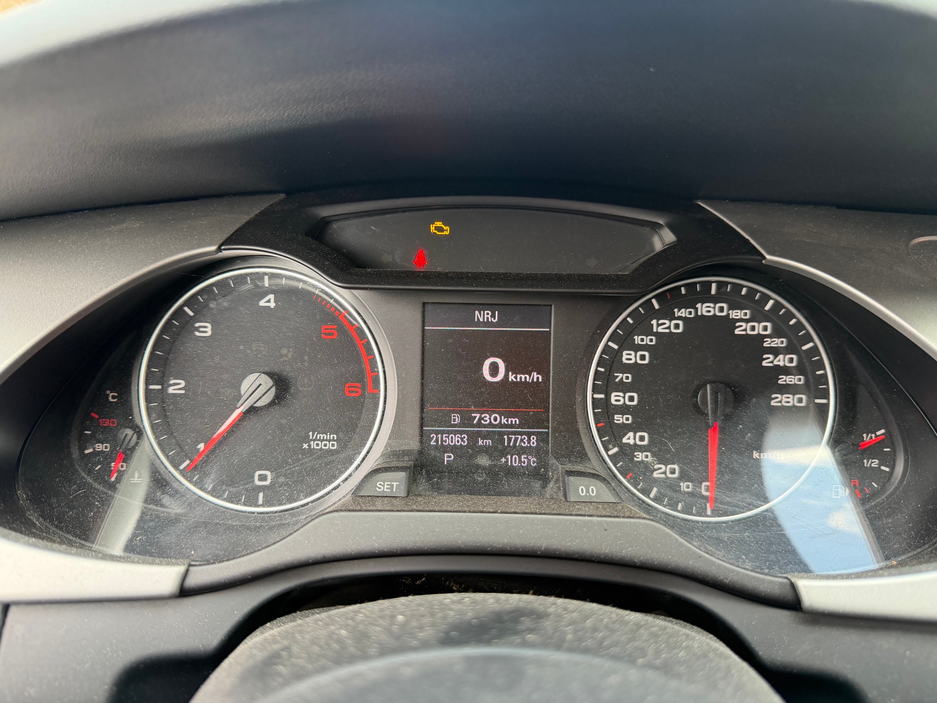 AUDI A4 Avant 2.0 TDI multitronic-image-5
