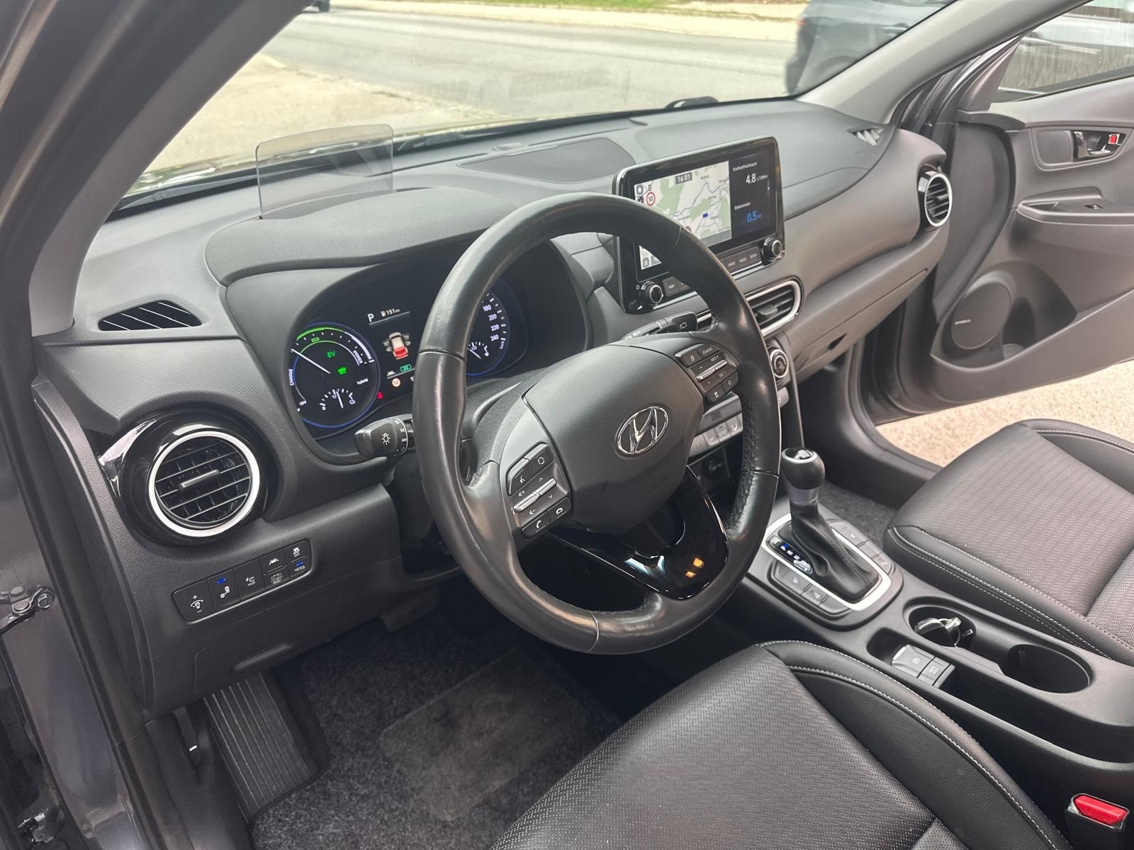 HYUNDAI Kona 1.6 GDi HEV Vertex DCT-image-9