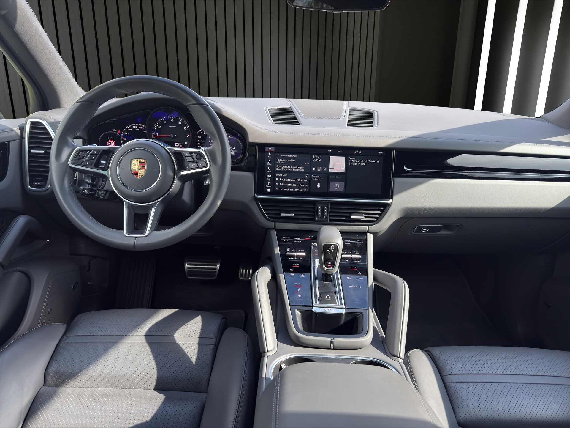 PORSCHE Cayenne S-image-14