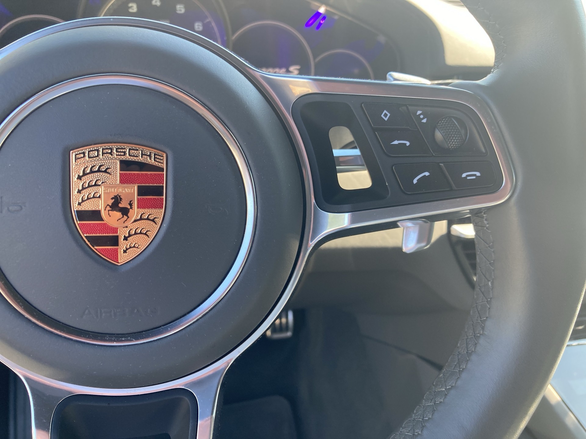 PORSCHE Cayenne S-image-27