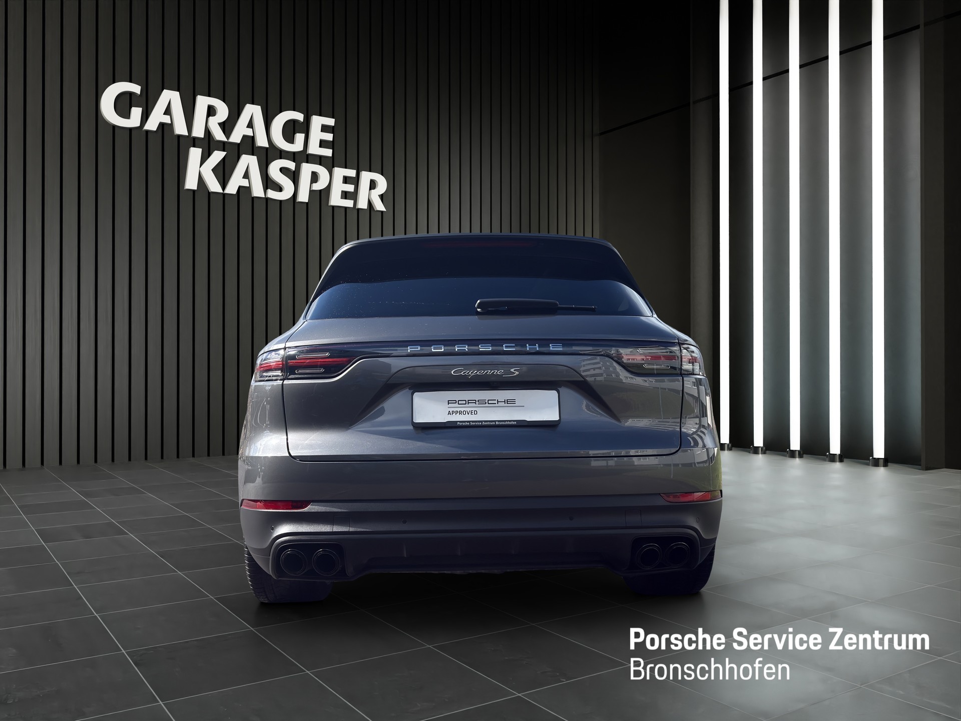 PORSCHE Cayenne S-showroom-element-3
