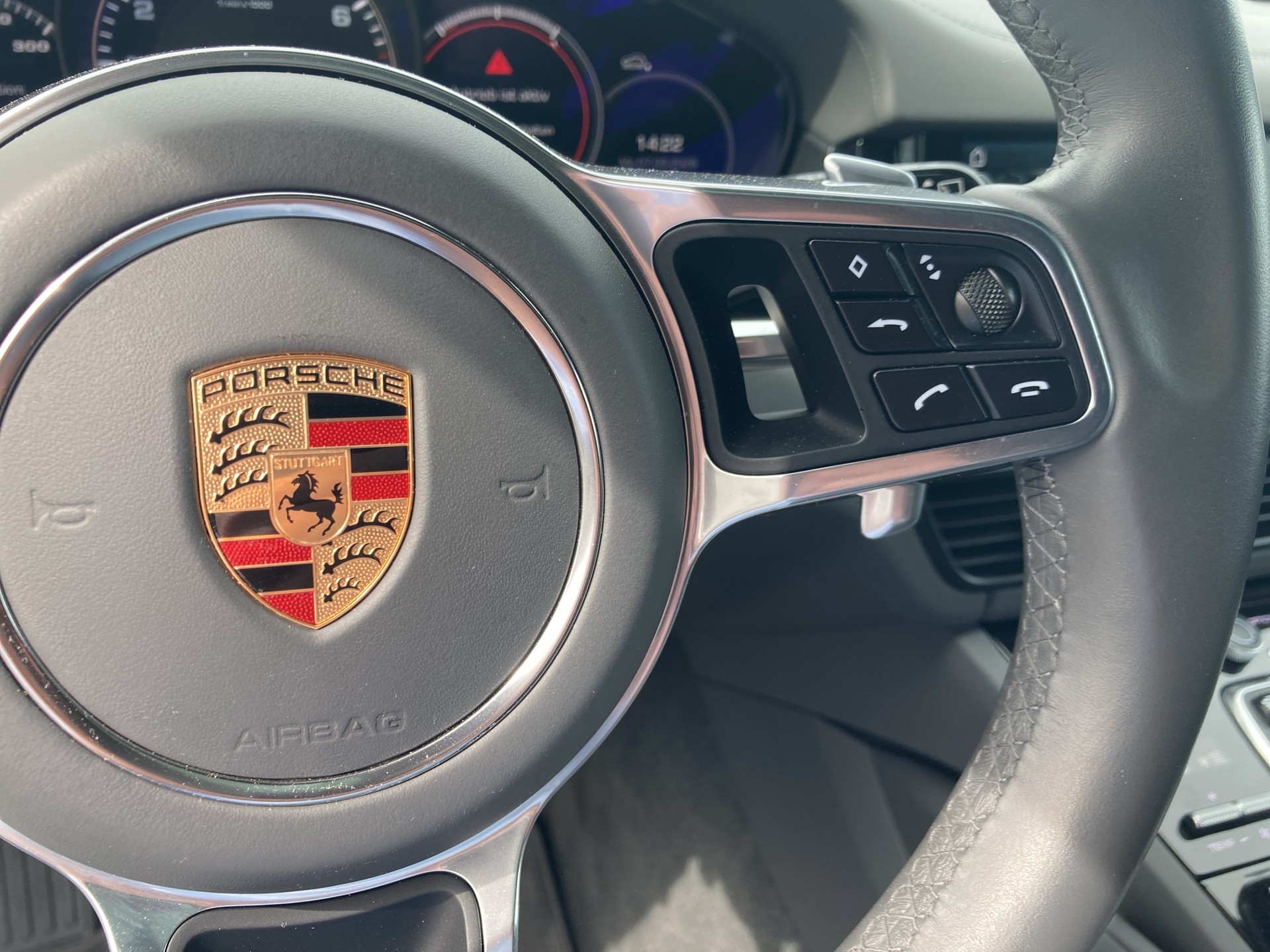 PORSCHE Cayenne S-image-29