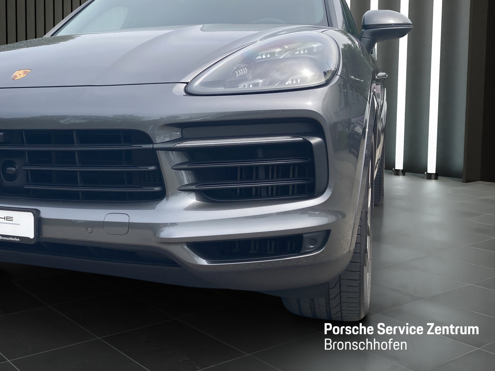 PORSCHE Cayenne S-image-8
