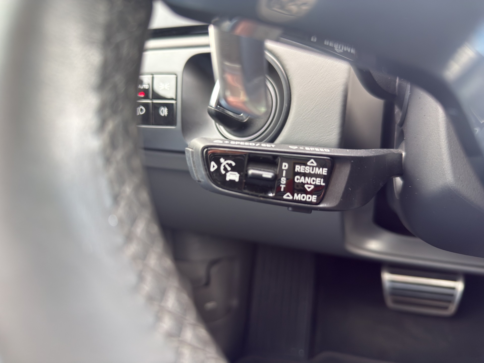 PORSCHE Cayenne S-image-23