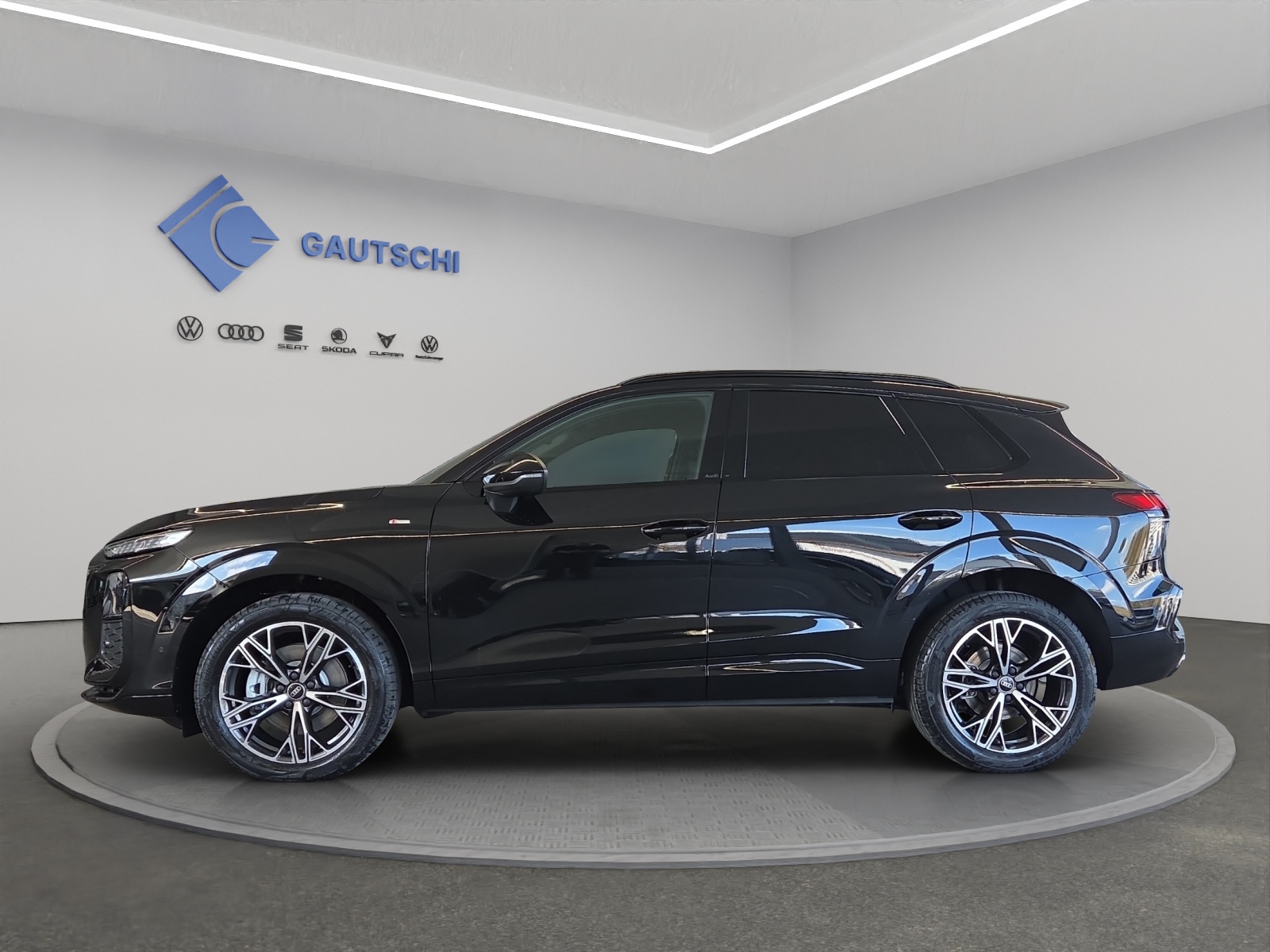 AUDI Q3 SUV TFSI quattro 150 kW S tronic-image-1