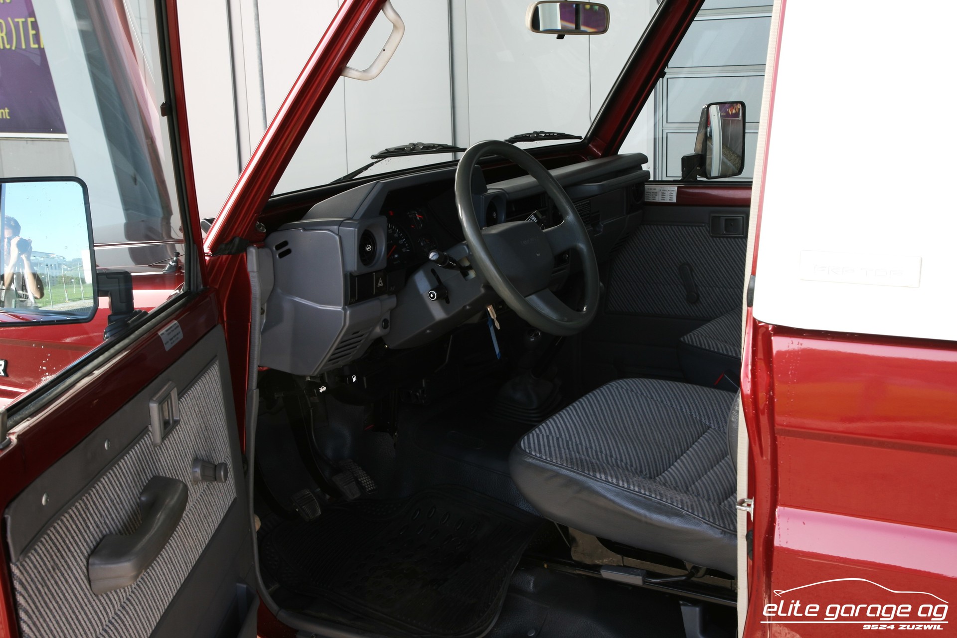 TOYOTA Land Cruiser RJ 73 LV-MNEW FRP-Top-image-13