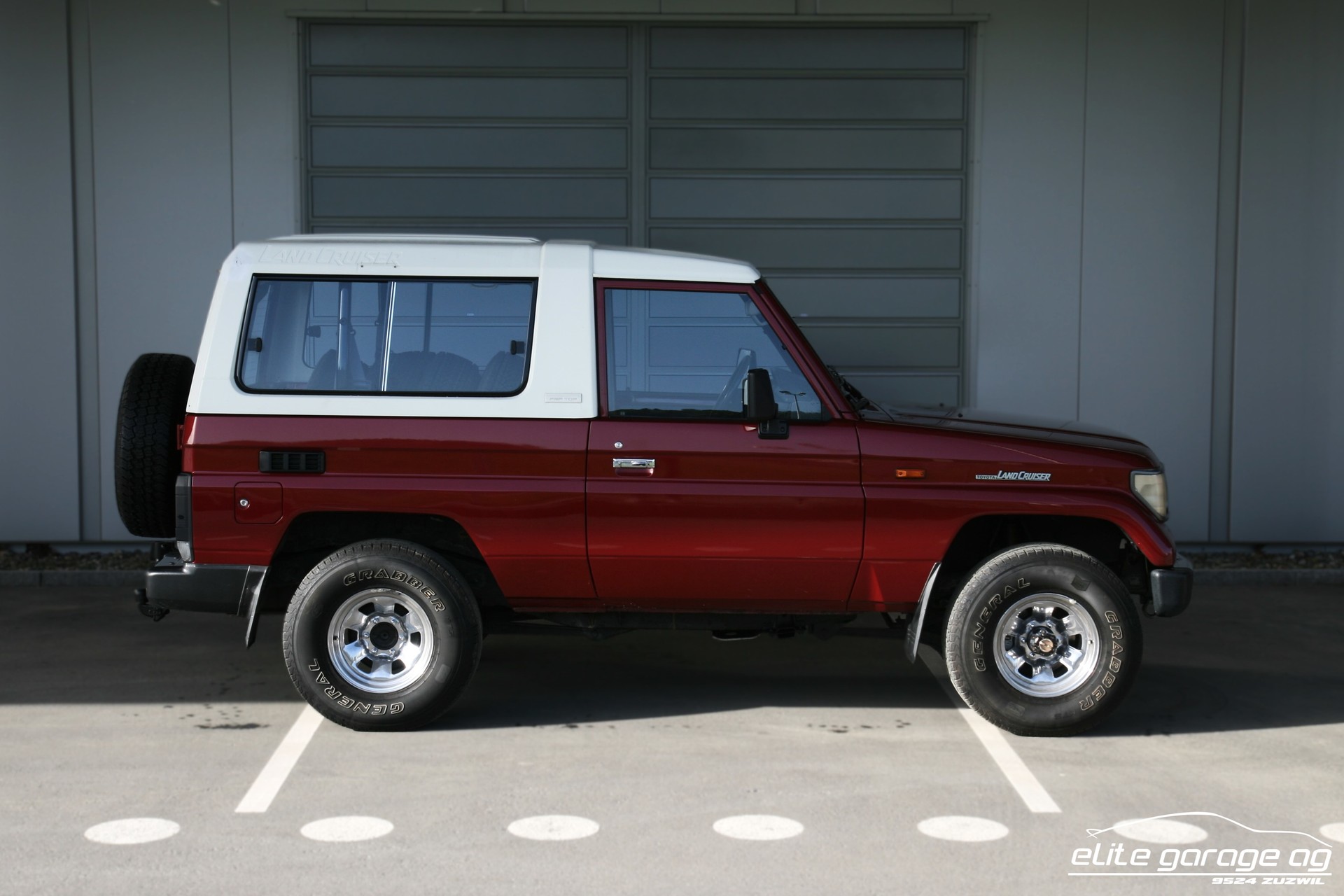 TOYOTA Land Cruiser RJ 73 LV-MNEW FRP-Top-image-5