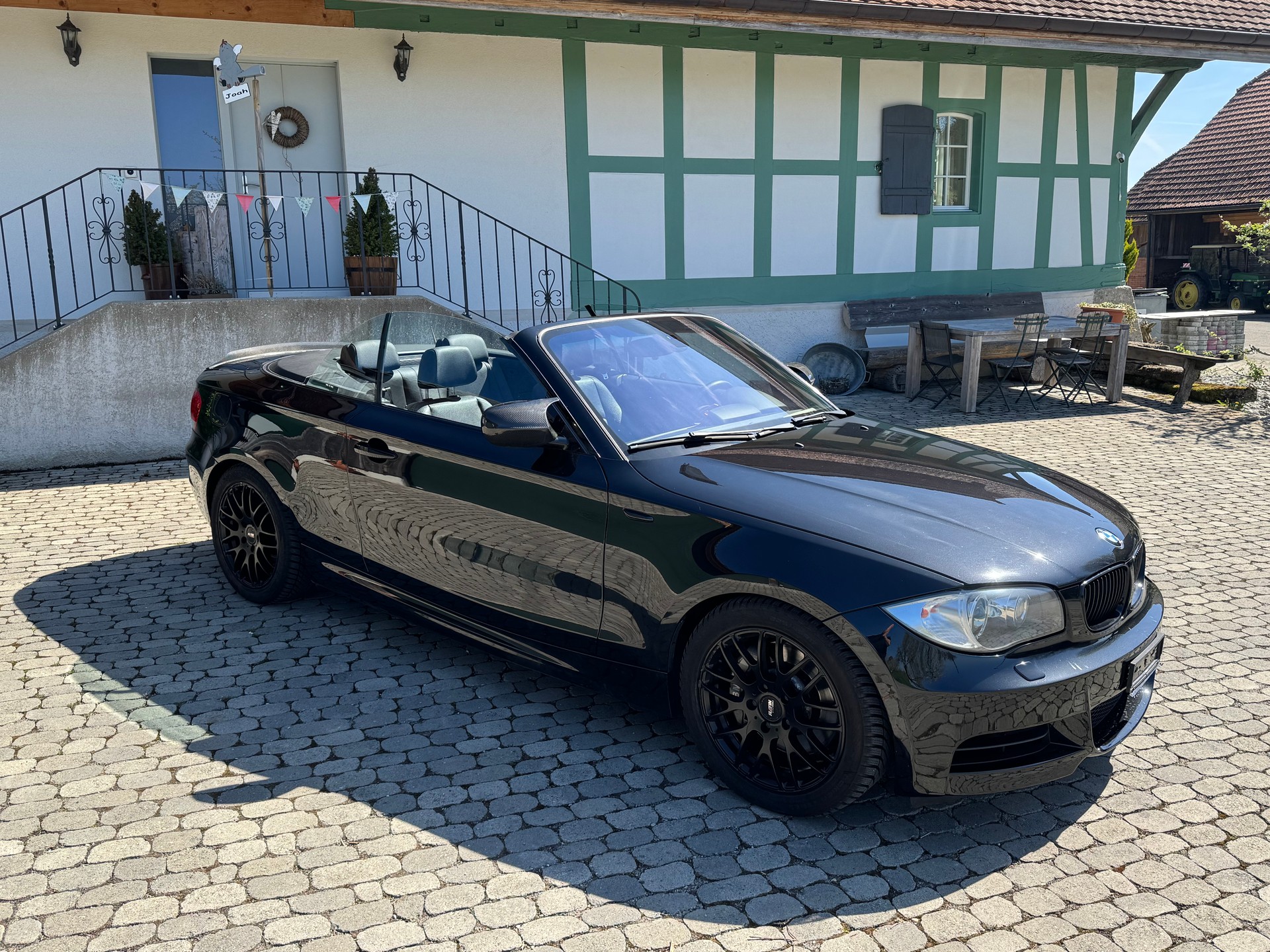 BMW 135i Cabrio DSG-image-2