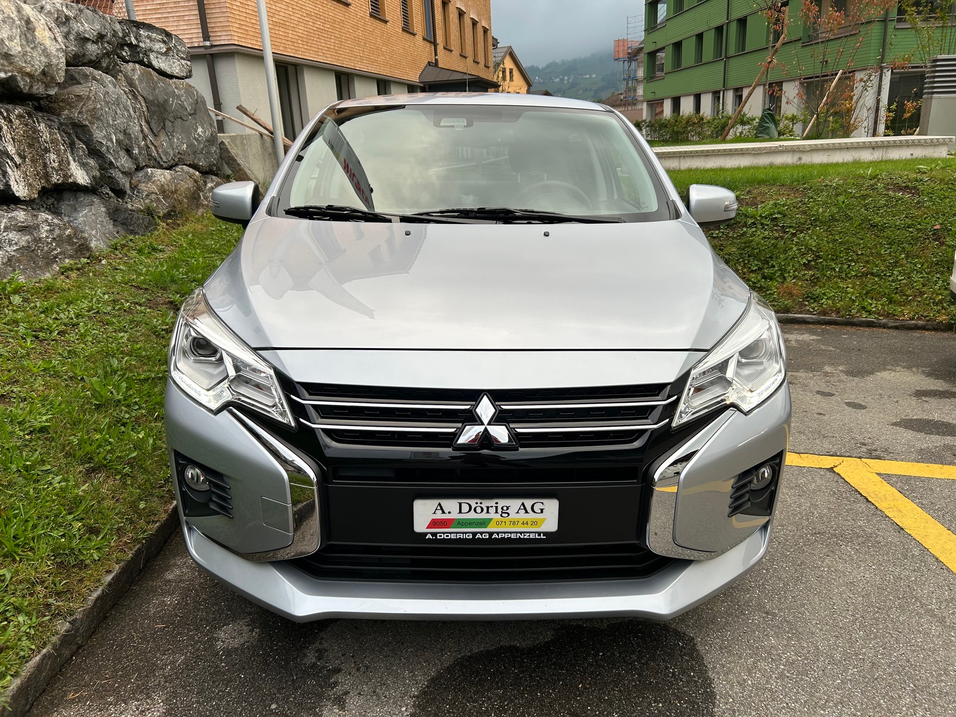 MITSUBISHI Space Star 1.2 CVT Intense+-image-1