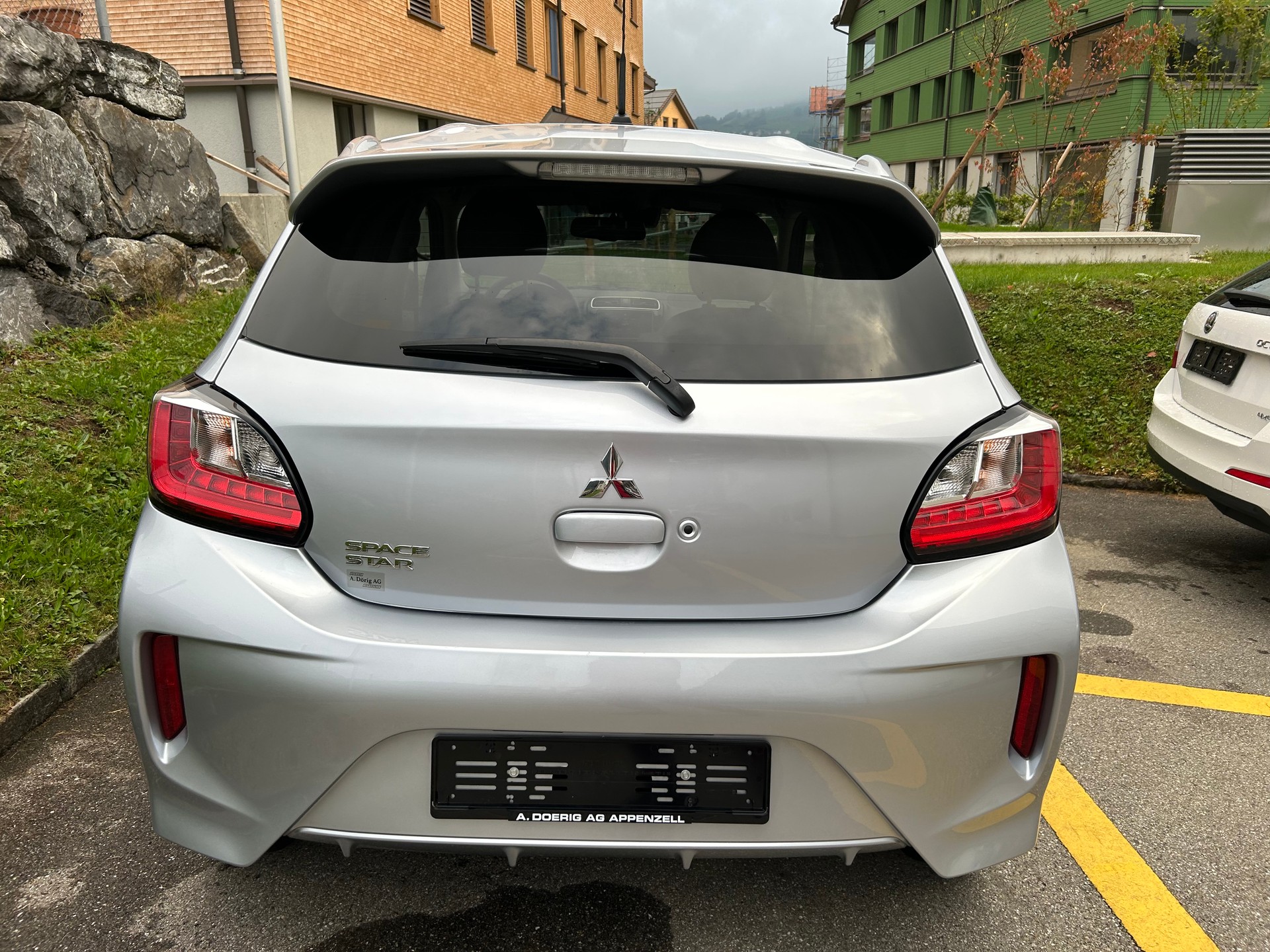 MITSUBISHI Space Star 1.2 CVT Intense+-image-2