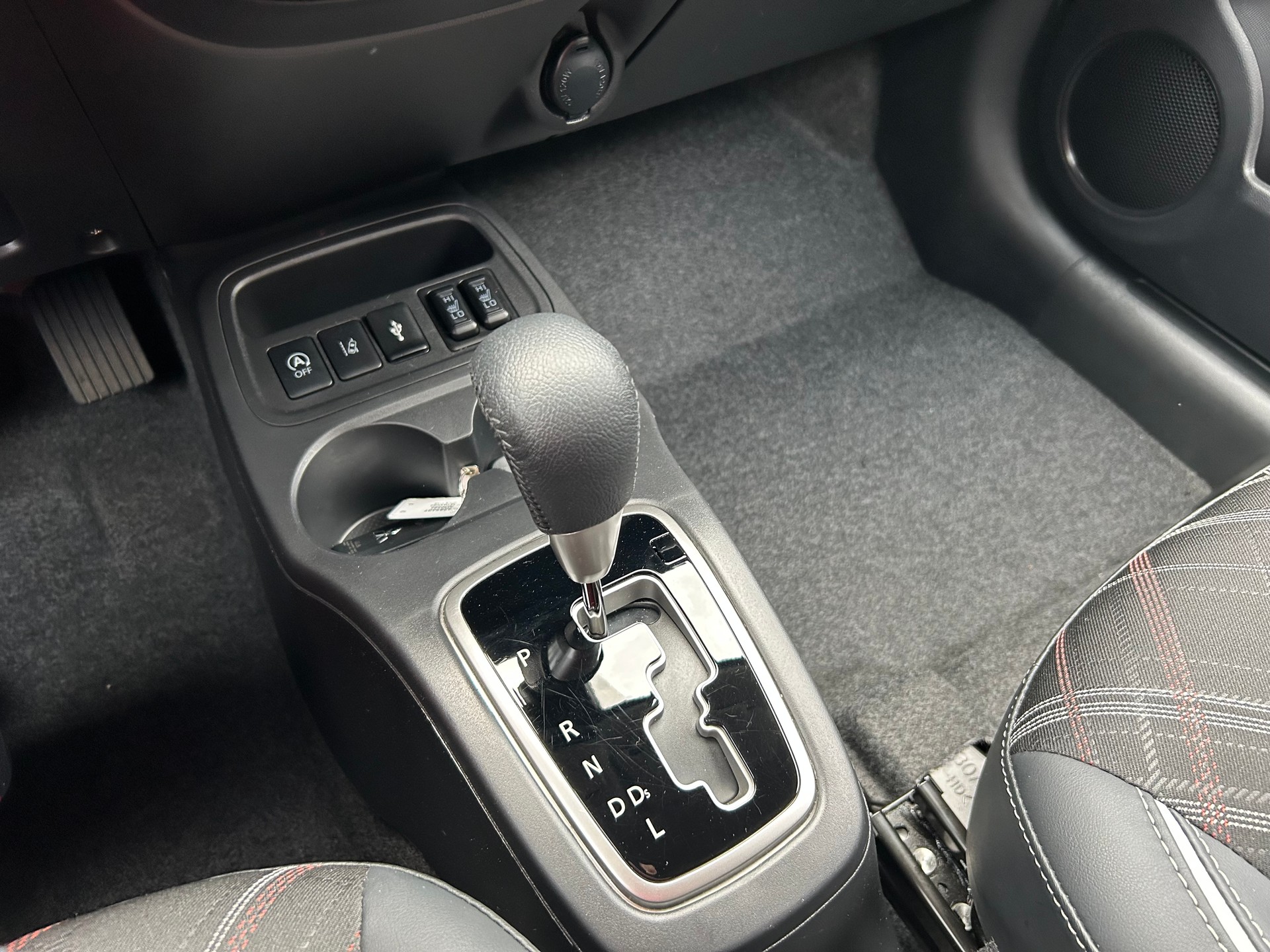 MITSUBISHI Space Star 1.2 CVT Intense+-image-8