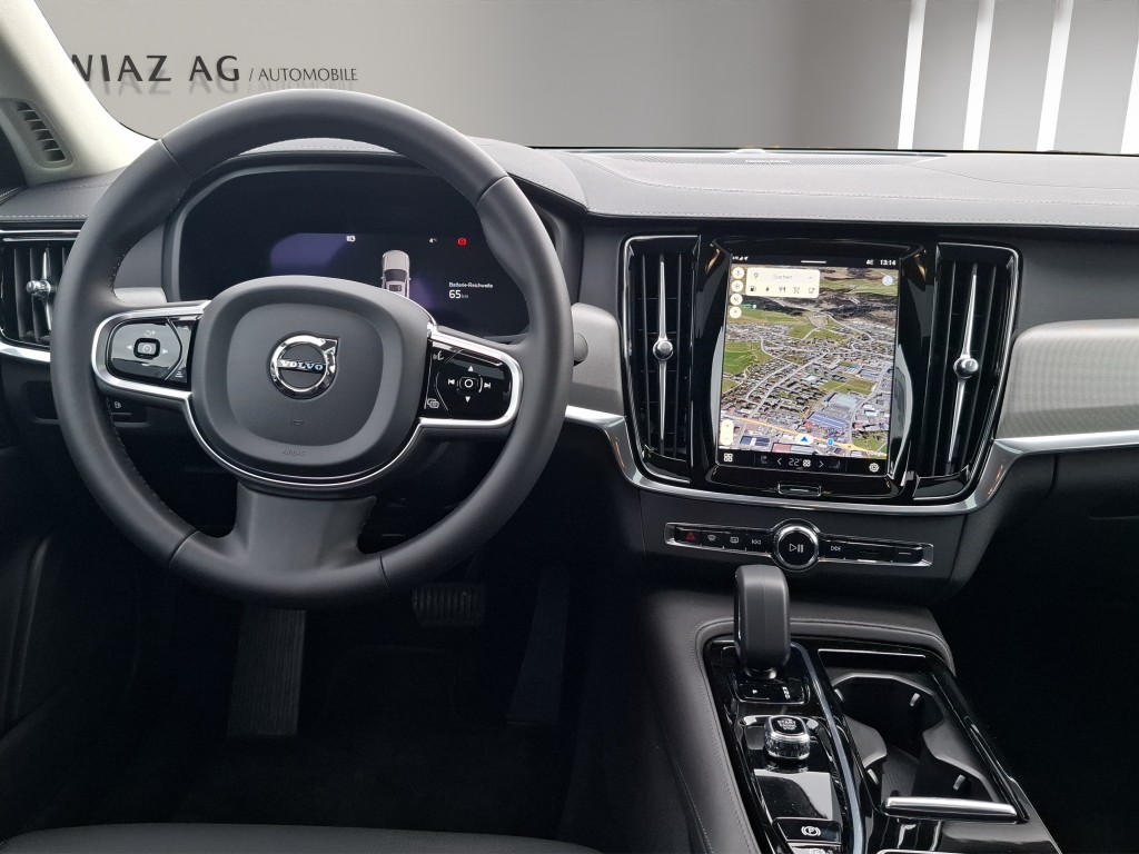 VOLVO S90 2.0 T8 TE Ultimate Dark eAWD-image-5