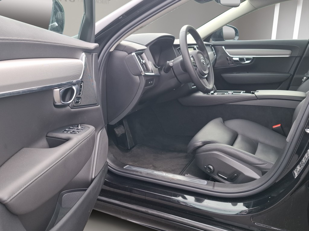 VOLVO S90 2.0 T8 TE Ultimate Dark eAWD-image-14