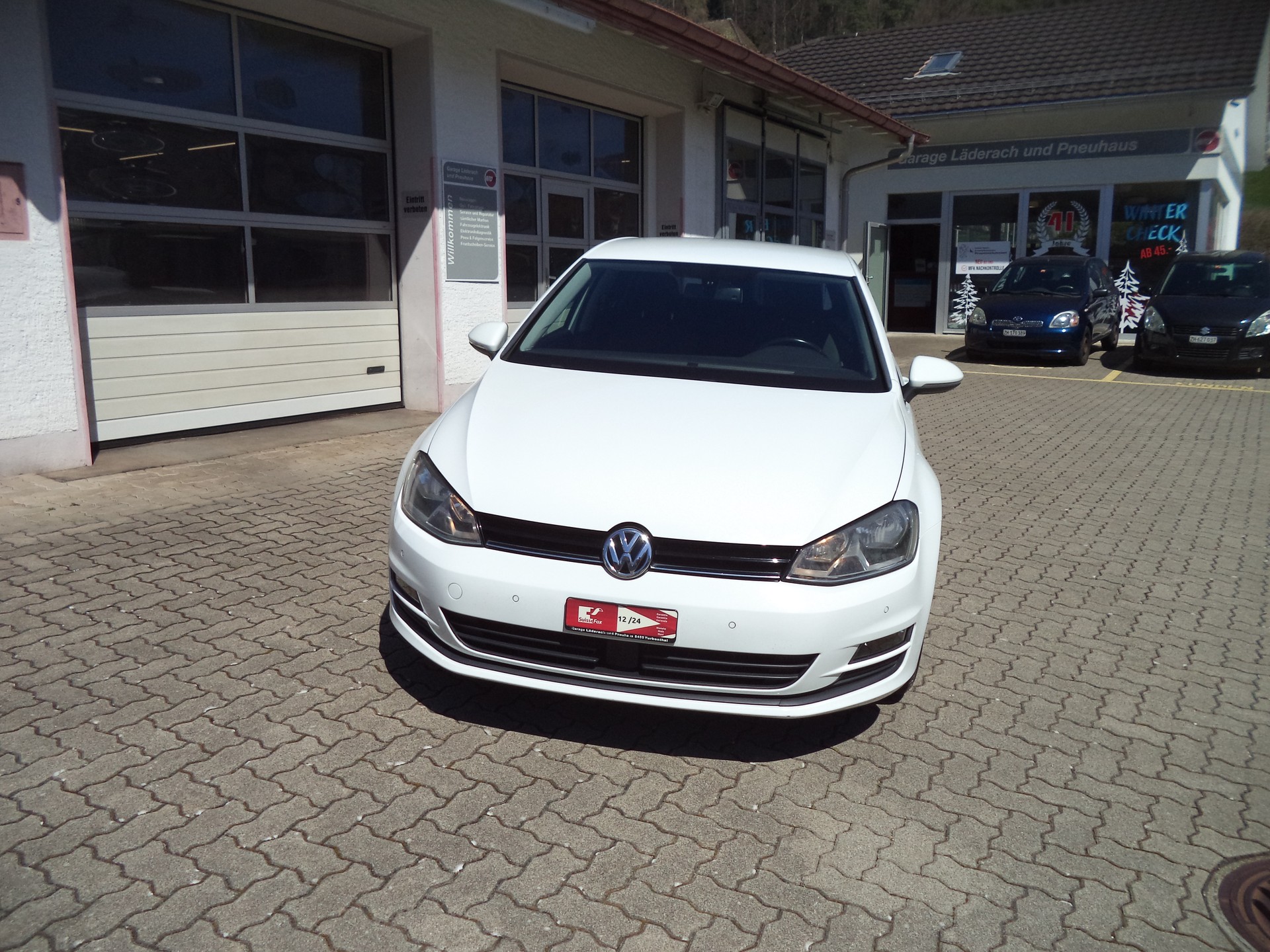 VW Golf 1.2 TSI Trendline DSG-image-1