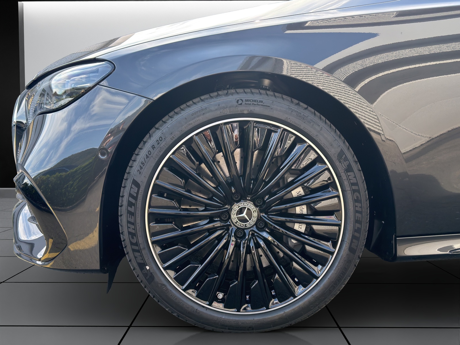 Image MERCEDES-BENZ E-400 E 400 e 4Matic 9G-Tronic