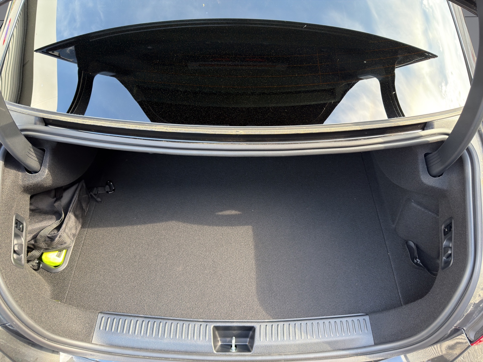 Image MERCEDES-BENZ E-400 E 400 e 4Matic 9G-Tronic