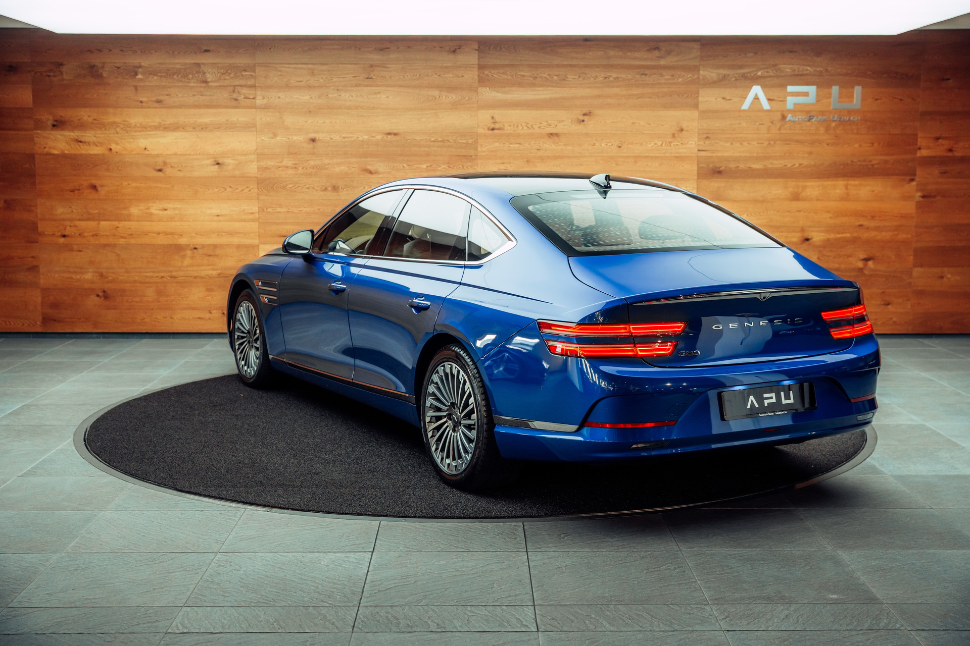 GENESIS G80 Electrificed Luxury 87,2kWh AWD (S)-showroom-element-2
