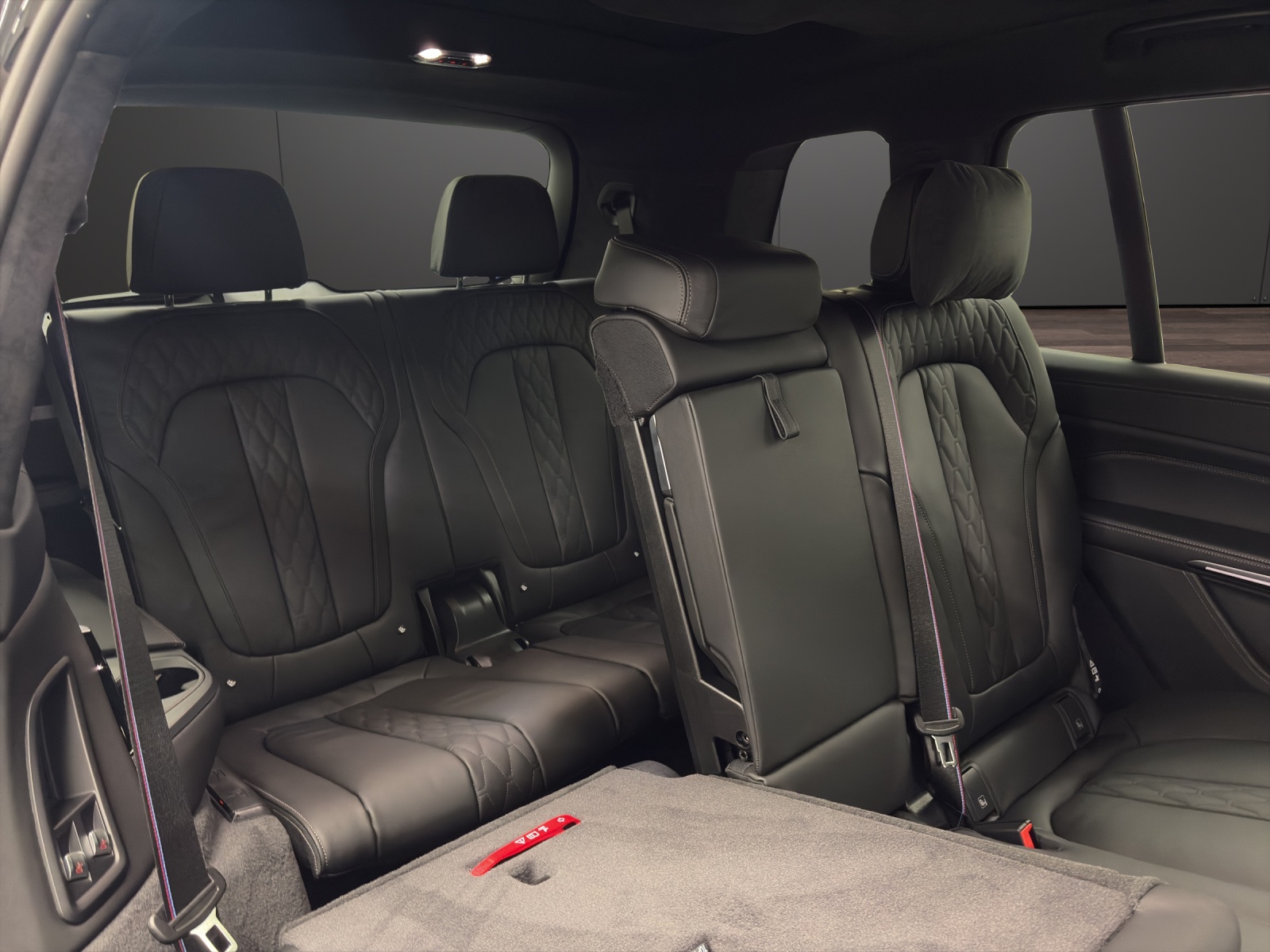 BMW X7 xDrive 48V 40d M Sport Steptronic-image-18