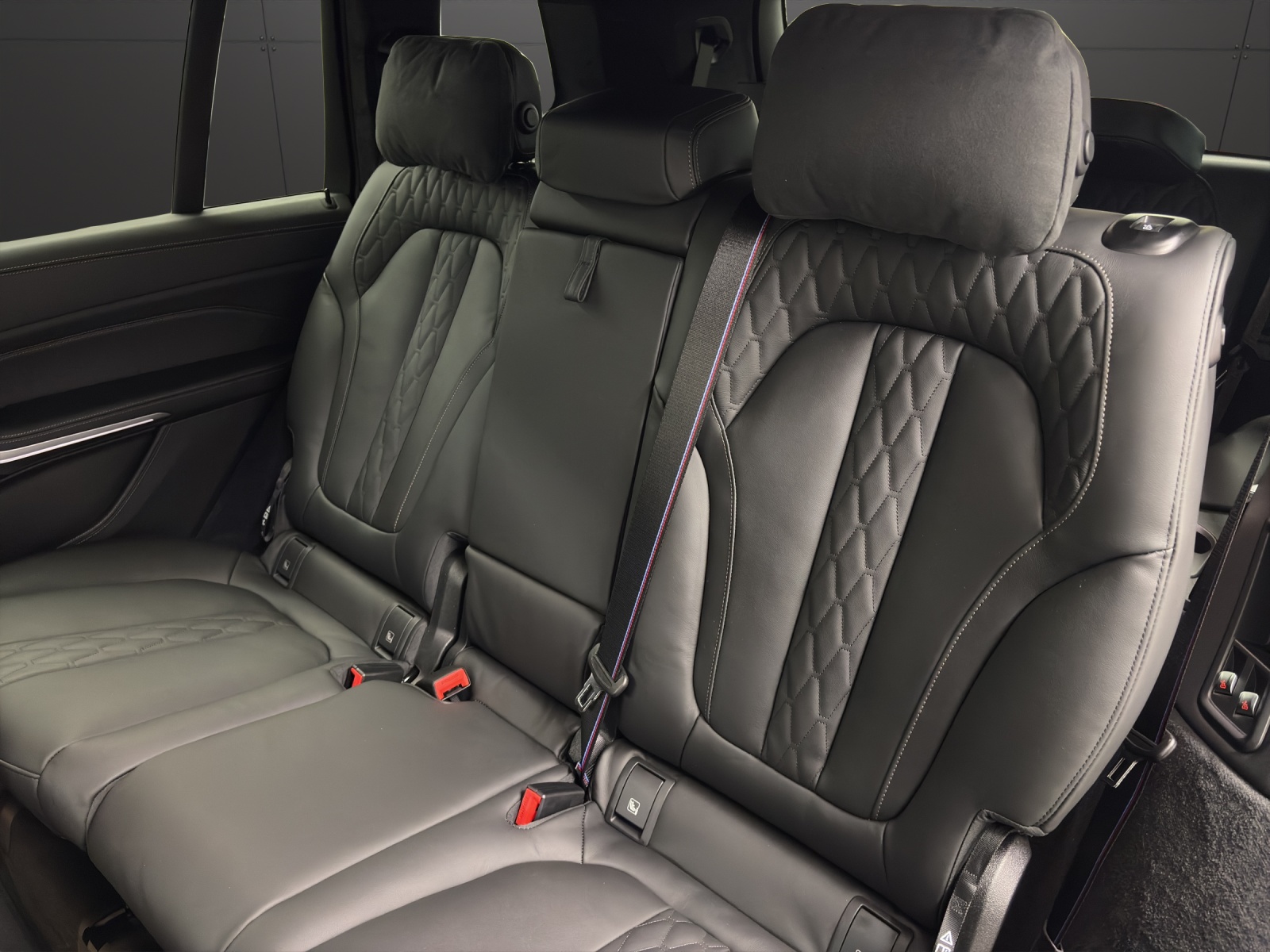 BMW X7 xDrive 48V 40d M Sport Steptronic-image-15