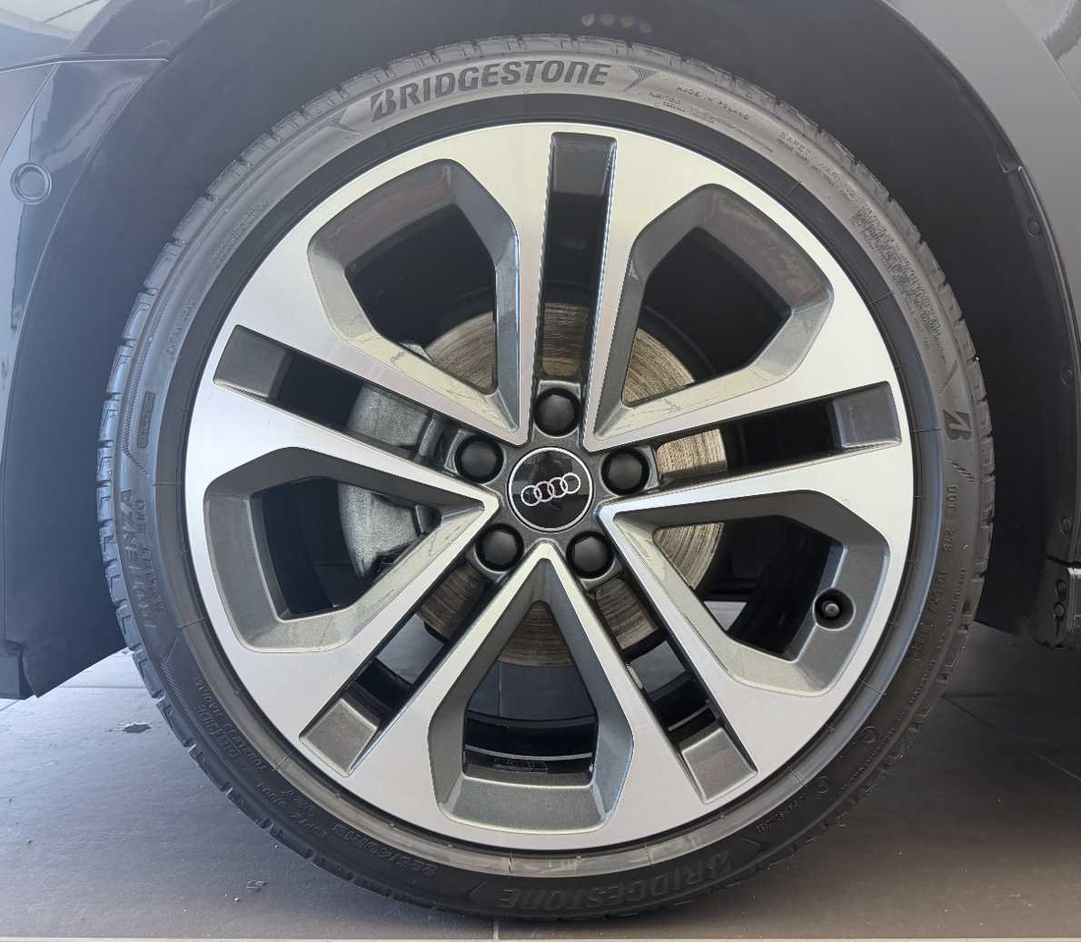 AUDI A3 Sportback 35 TFSI Attraction S-tronic-image-2