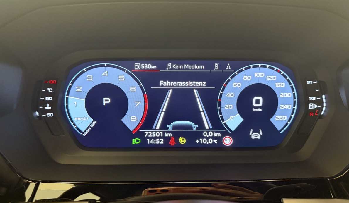 AUDI A3 Sportback 35 TFSI Attraction S-tronic-image-8