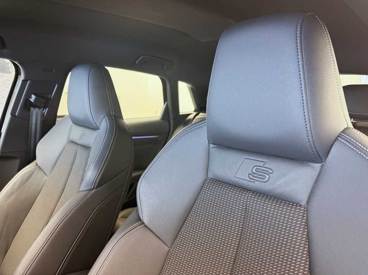 AUDI A3 Sportback 35 TFSI Attraction S-tronic-image-5