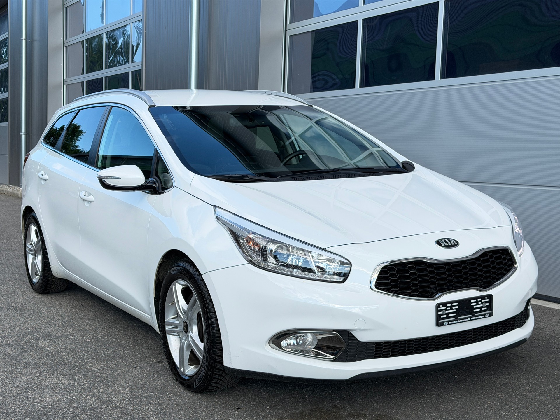 KIA Cee'd Sportswagon 1.6 GDi Swiss Eco Edition-image-1