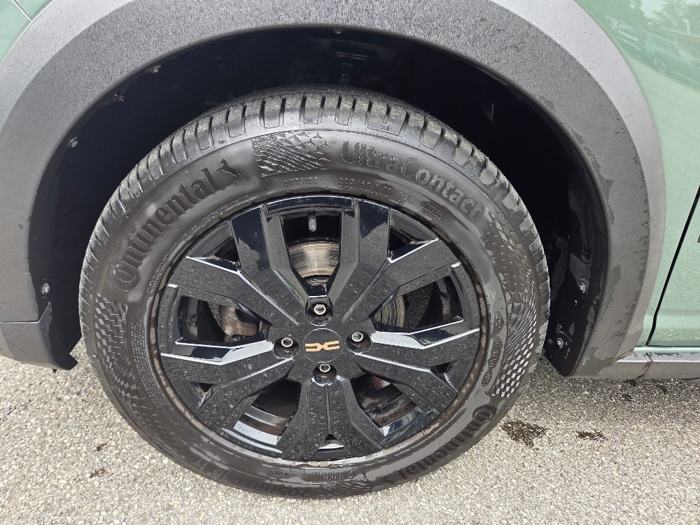 DACIA Sandero Stepway TCe 90 Extreme CVT-image-4