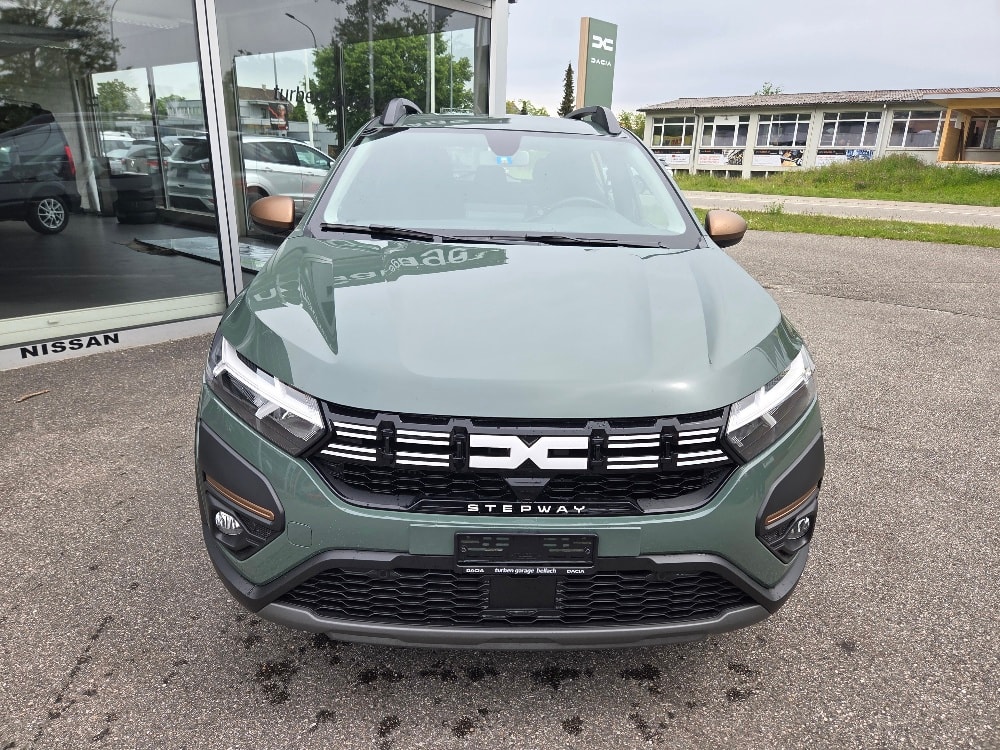 DACIA Sandero Stepway TCe 90 Extreme CVT-image-2