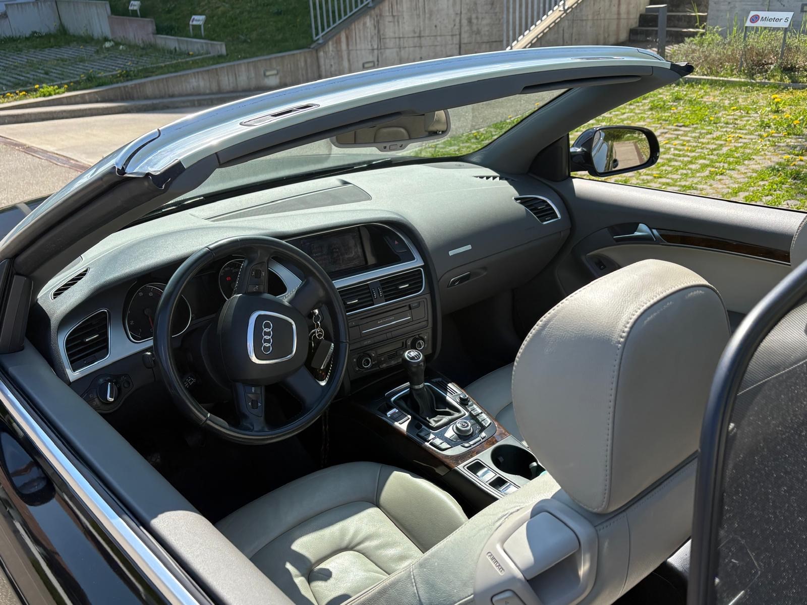 AUDI A5 Cabriolet 2.0 TFSI-image-1