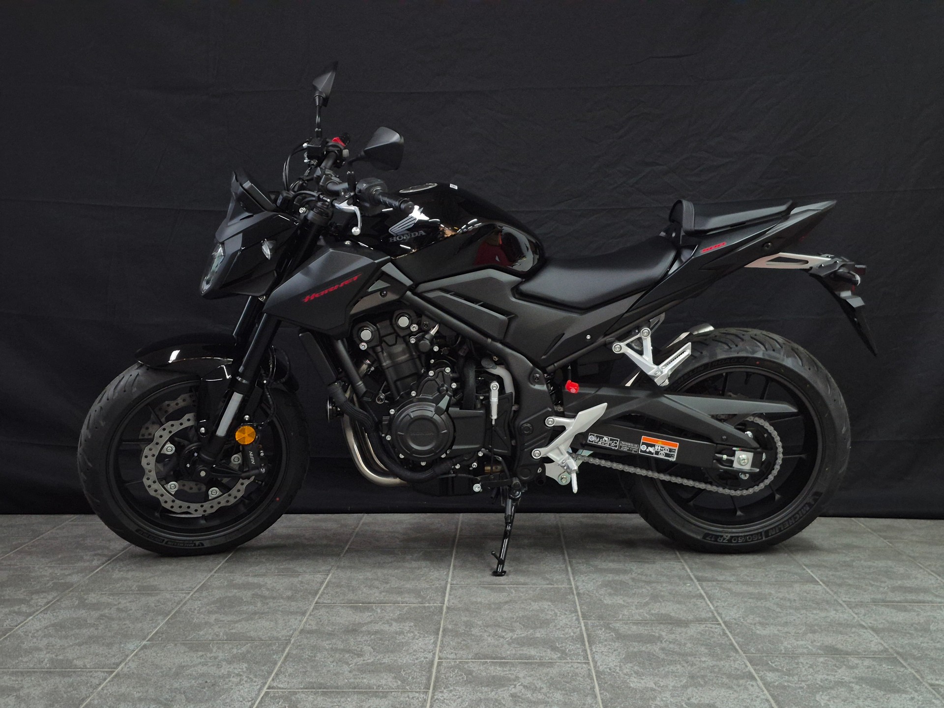 HONDA CB 500 Hornet-showroom-element-2