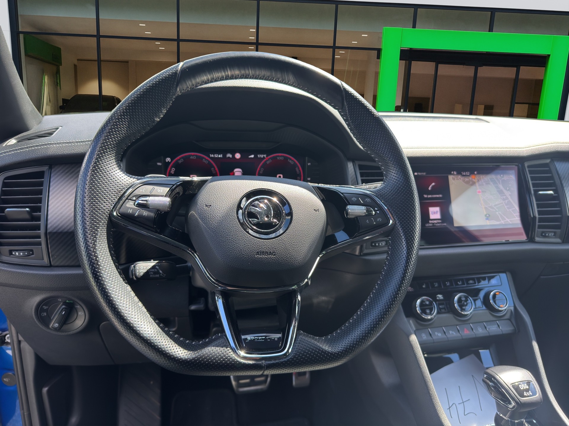 SKODA Kodiaq 2.0 TSI 4x4 SportLine-image-9