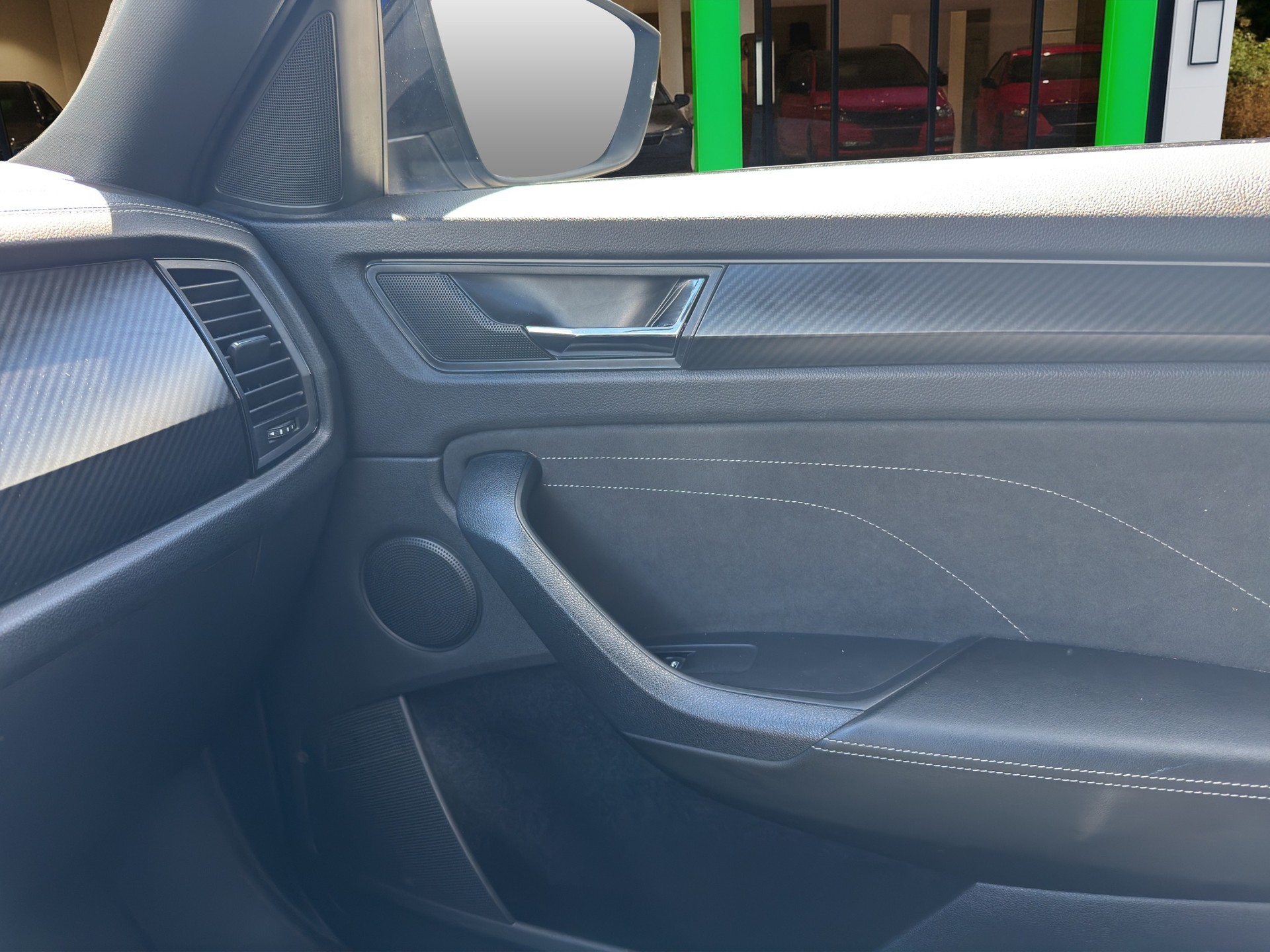 SKODA Kodiaq 2.0 TSI 4x4 SportLine-image-14