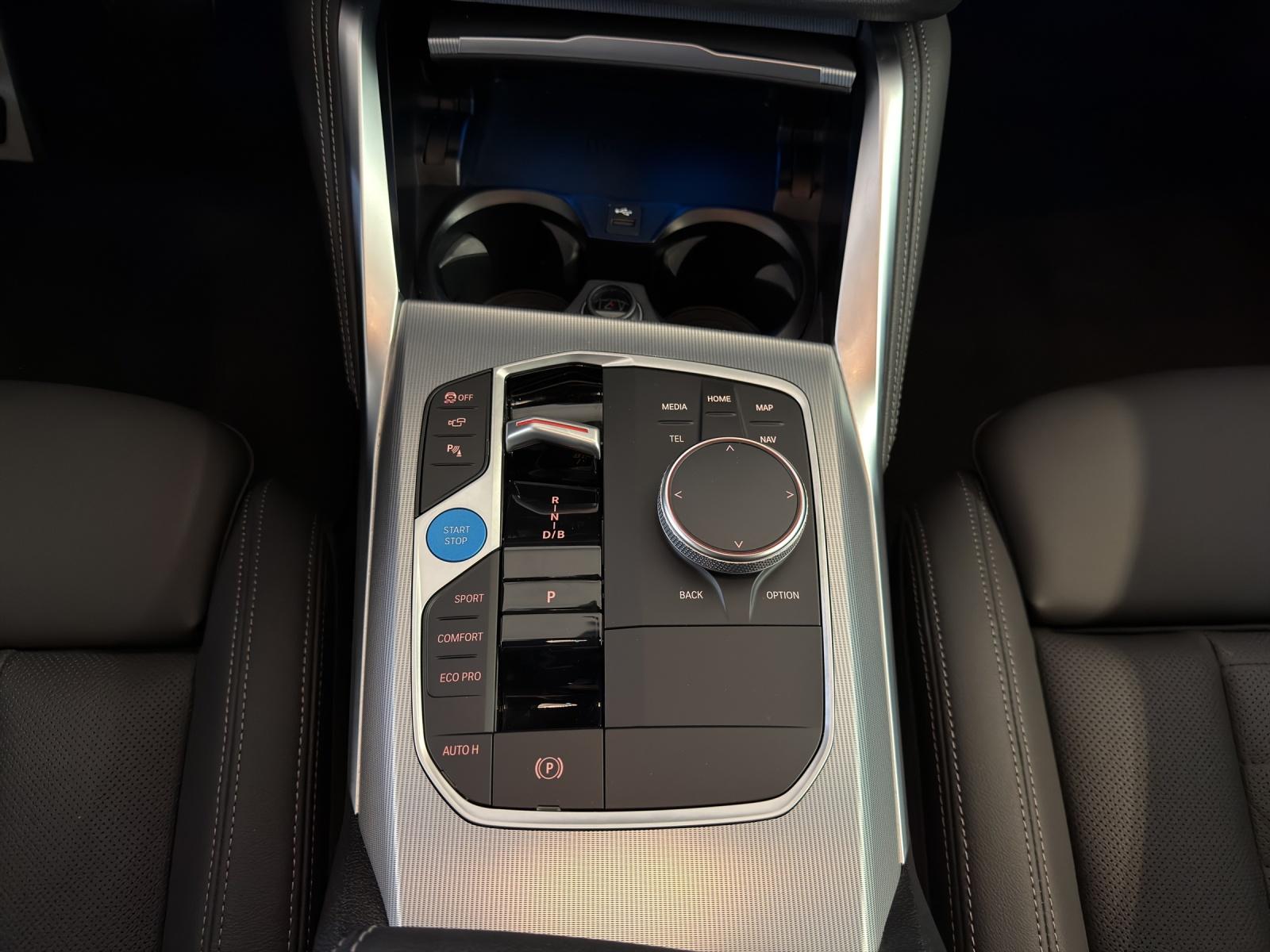 BMW i4 eDrive40 M-SportPaket-image-16