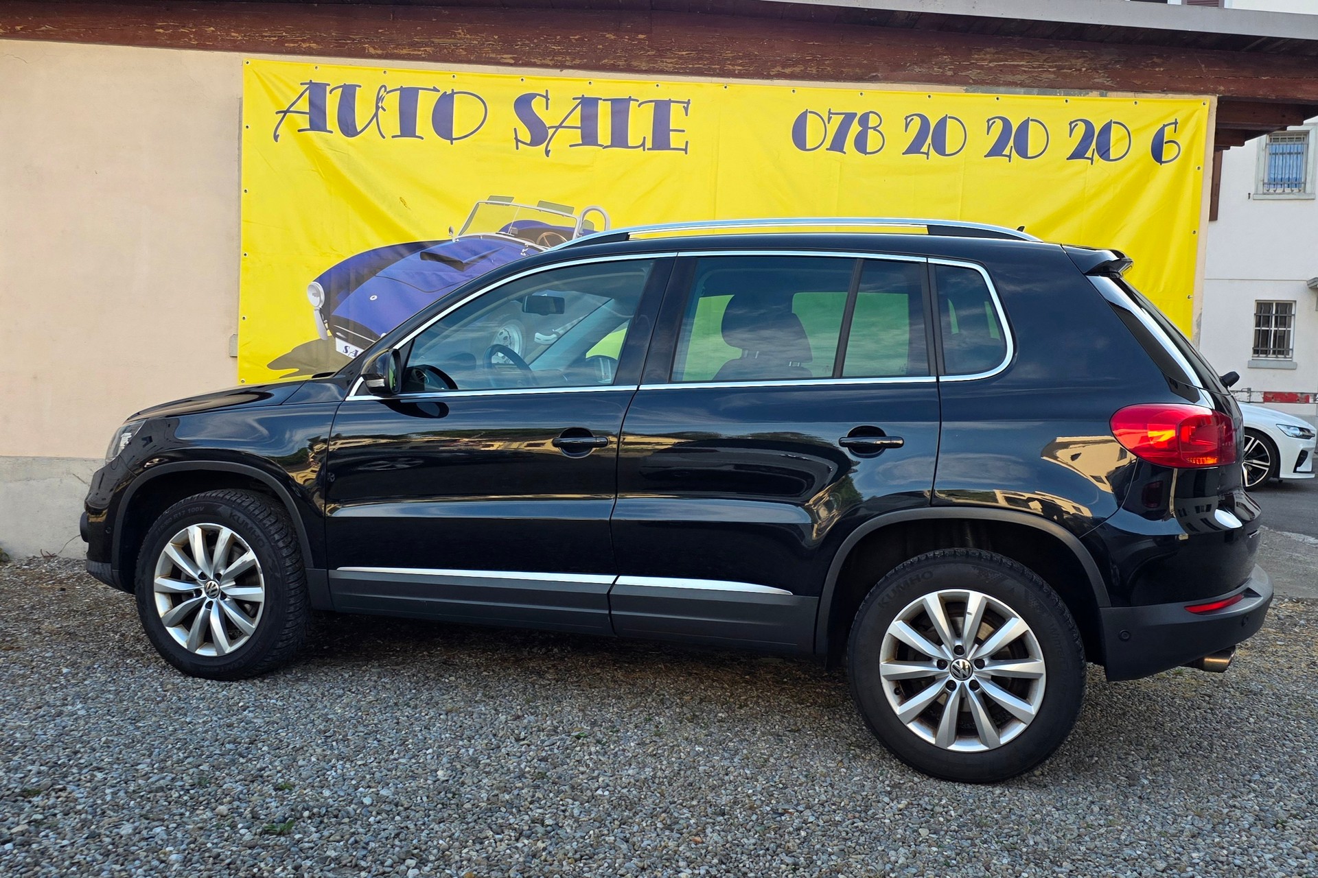 VW Tiguan 2.0 TDI Track&Style 4Motion-image-2