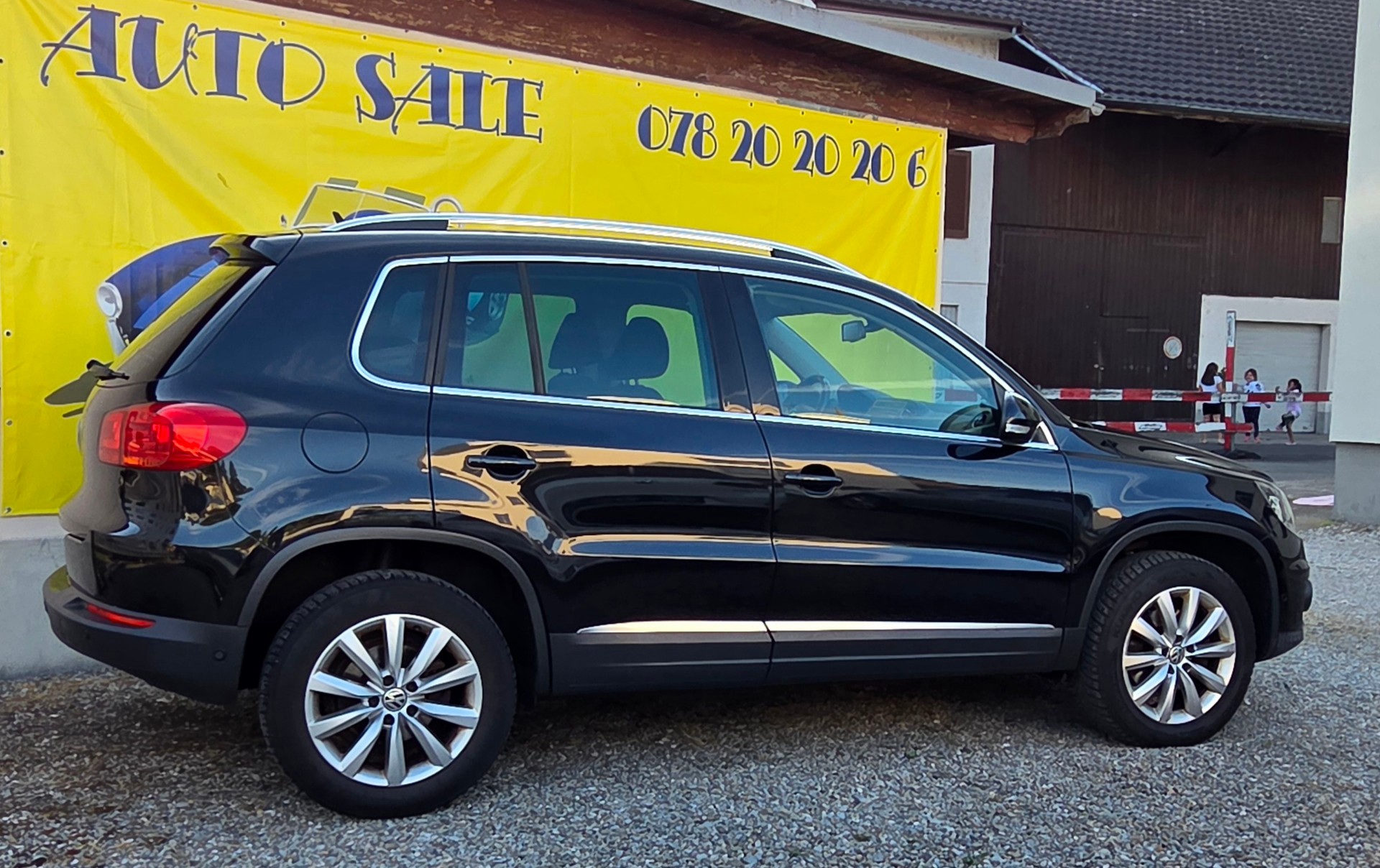 VW Tiguan 2.0 TDI Track&Style 4Motion-image-4