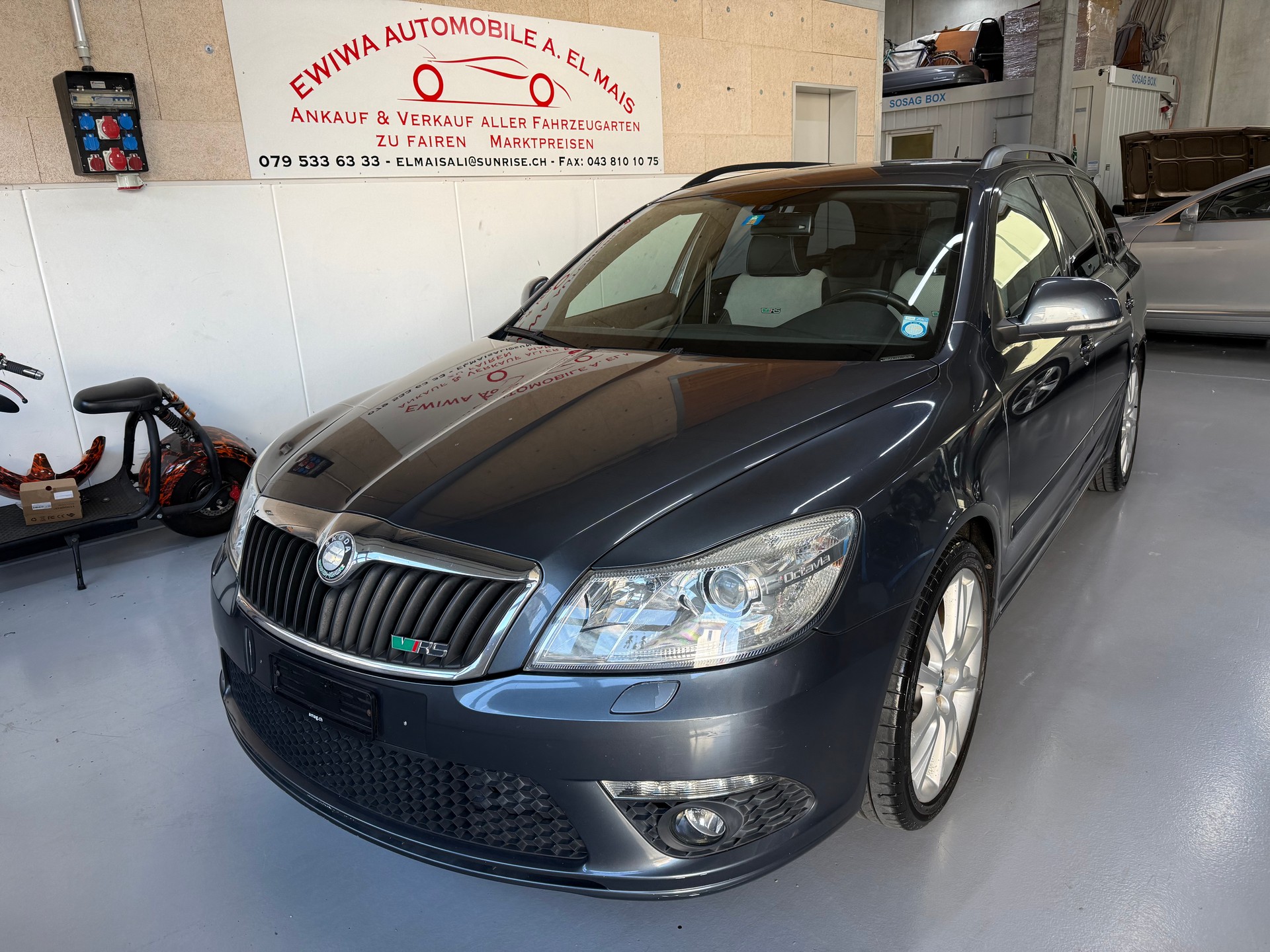 SKODA Octavia Combi 2.0 TSI RS DSG