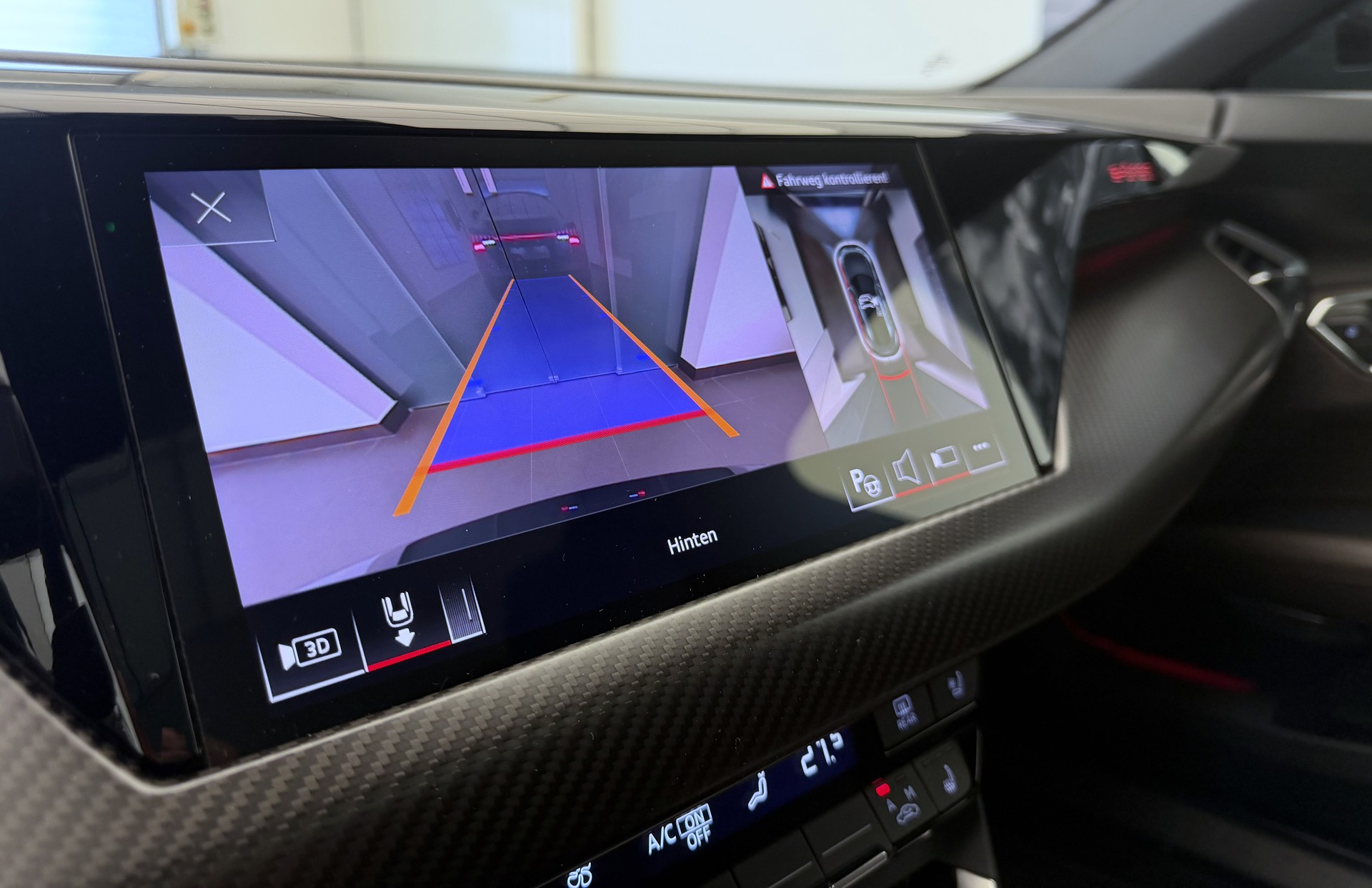 AUDI e-tron GT quattro-image-15