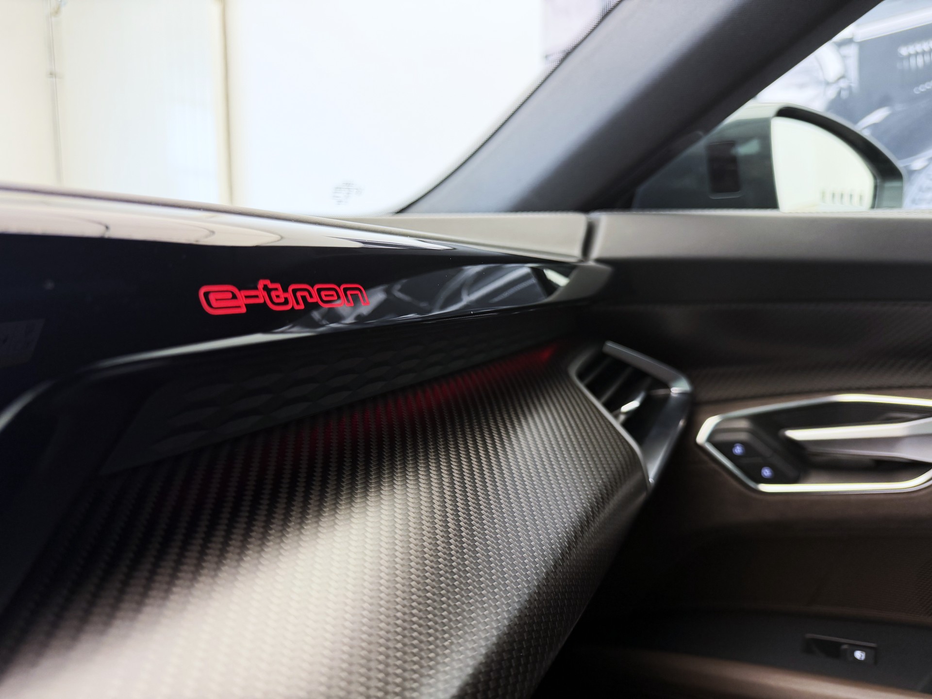 AUDI e-tron GT quattro-image-17