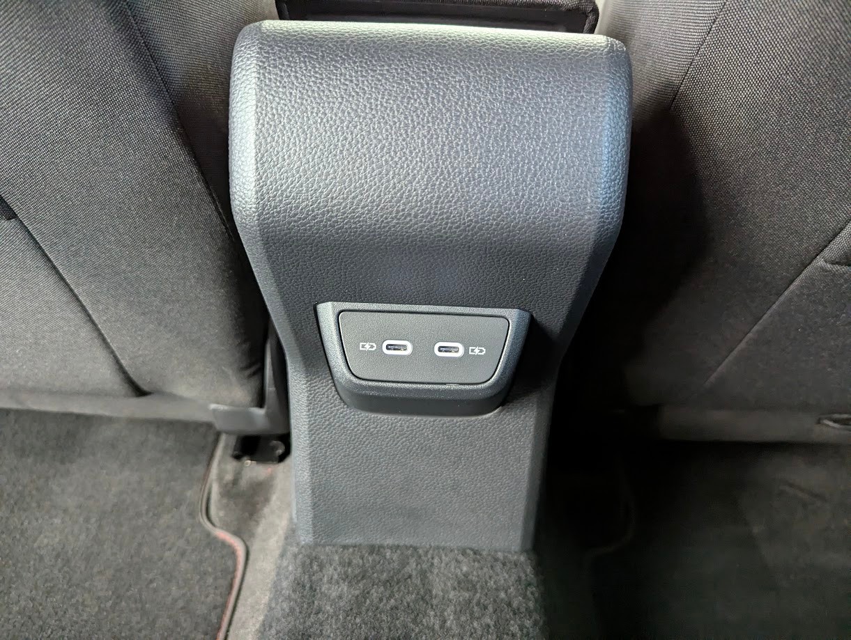 VW Polo 2.0 TSI GTI DSG*1.HAND WERKSGAR IQ-MATRIX LED SITZHEIZUNG KLIMAAUTO FULL-ASSISTS WIRELESS-APP*-image-28