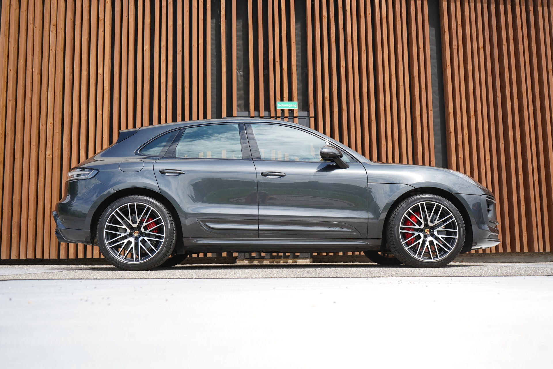 PORSCHE MACAN GTS PDK l 440 PS-image-0